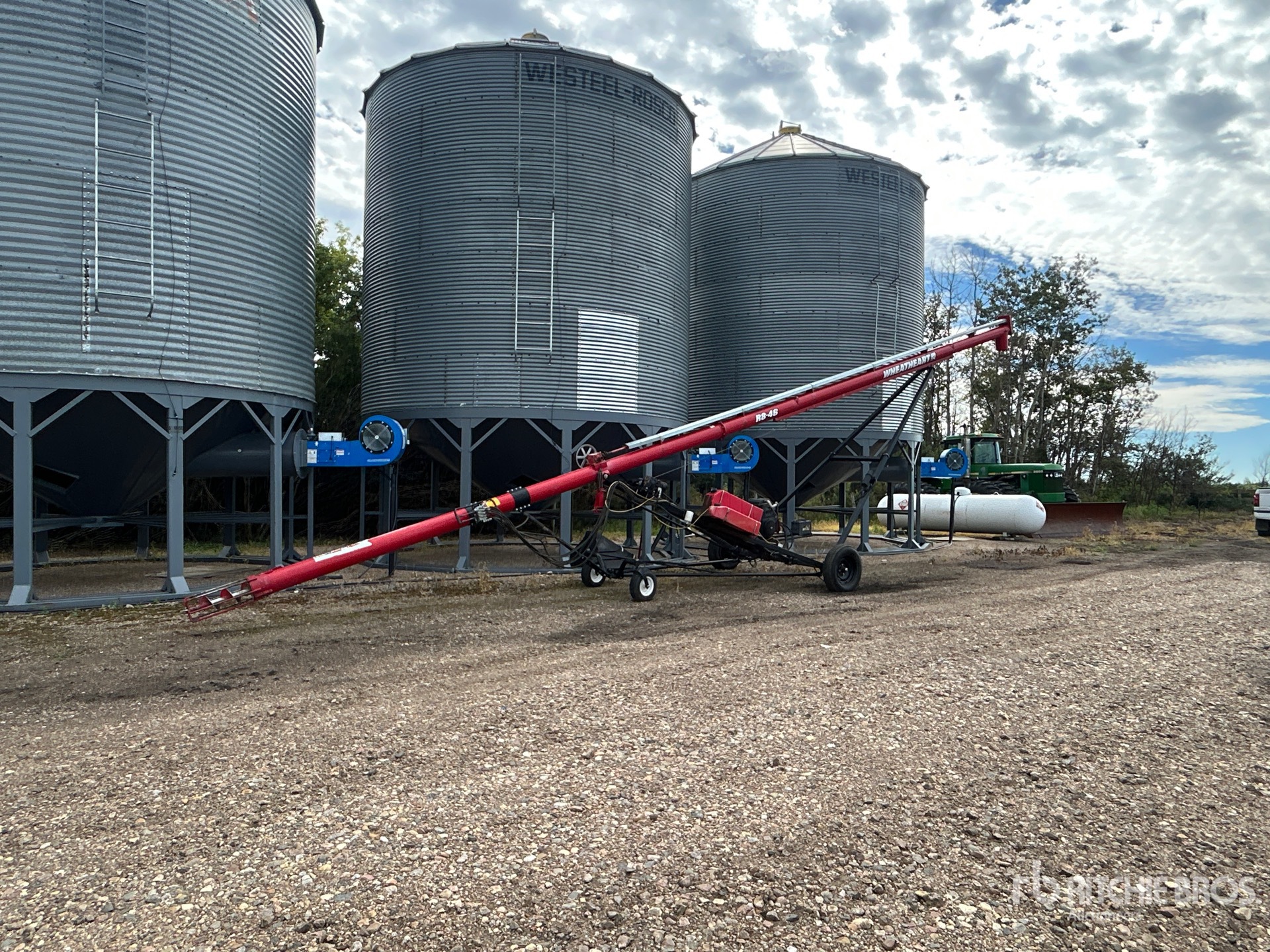 2014 Wheatheart R8-46