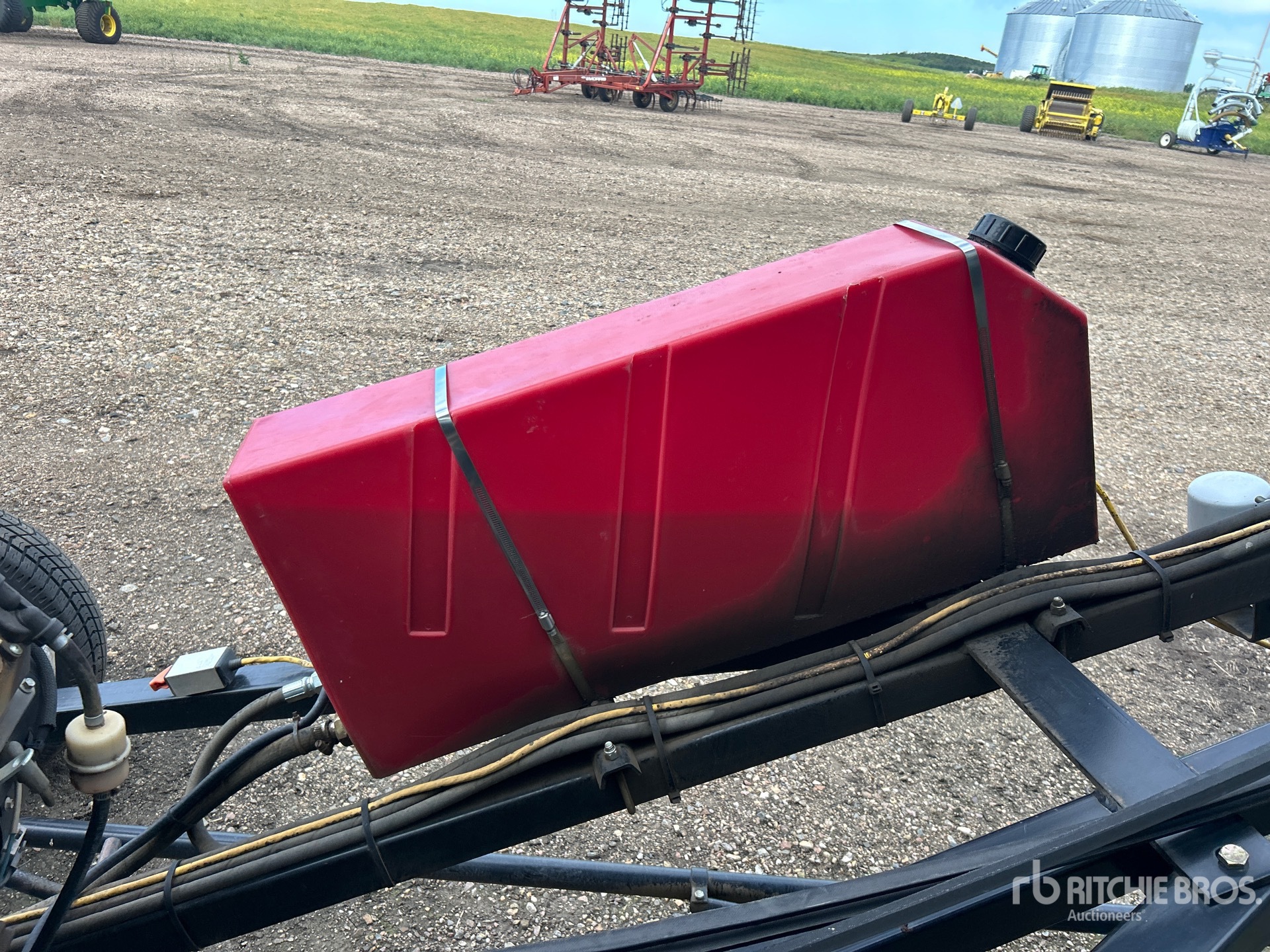 2014 Wheatheart R8-46