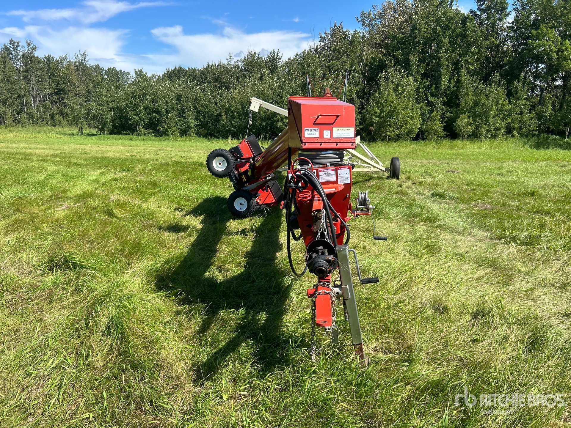 2016 Farm King 1070