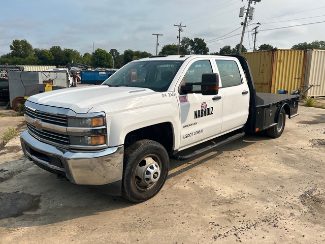2015 Chevrolet Silverado 3500HD 4x2 Crew Cab Flatbed Truck 2015 Chevrolet Silverado 3500HD 4x2 Crew Cab Flatbed Truck