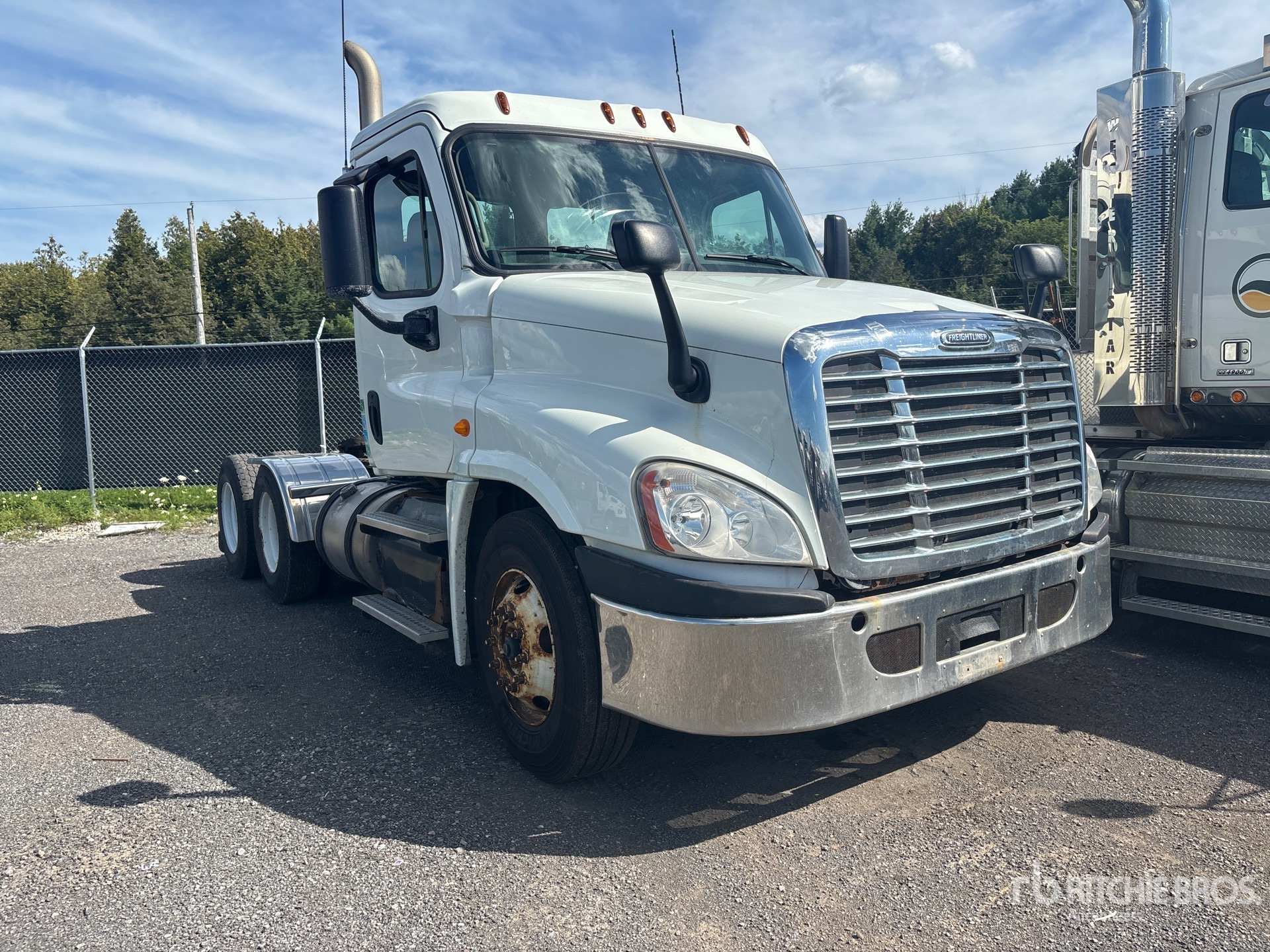 Photo of 2014 Freightliner CASCADIA 125