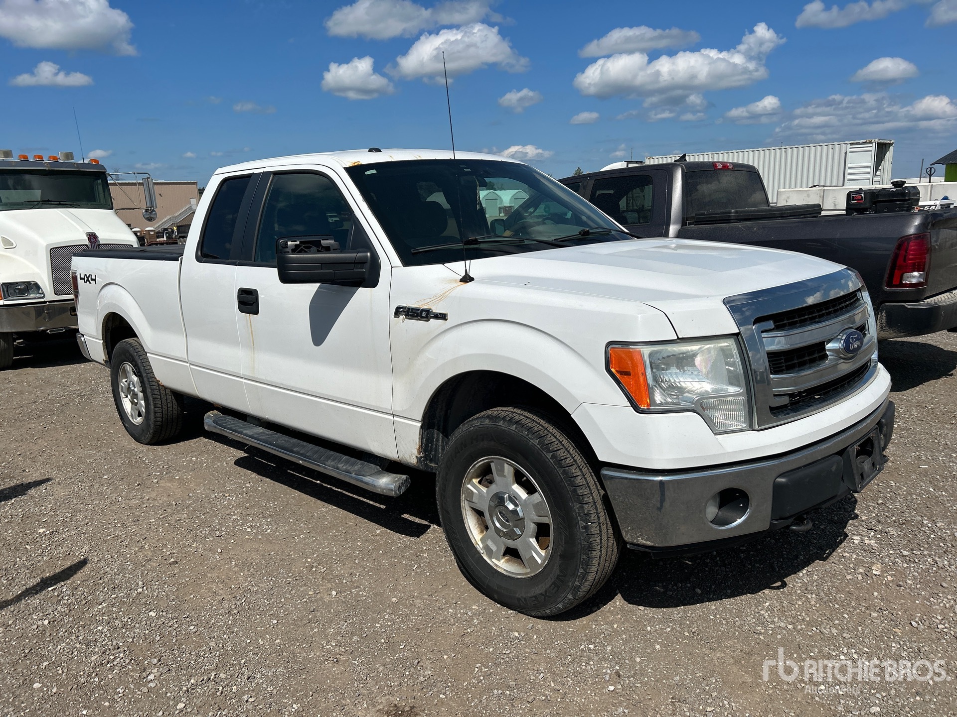General Appearance with Picture, Right Front Corner
