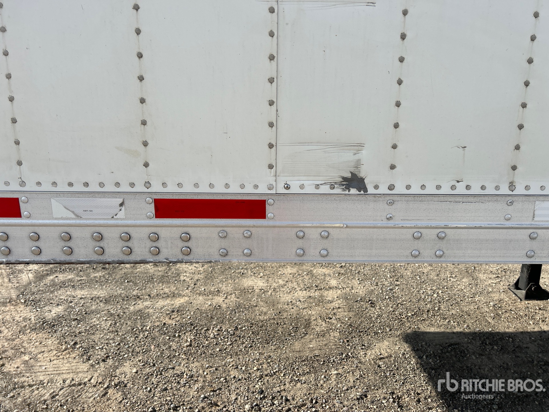 2011 Vanguard CR8000B