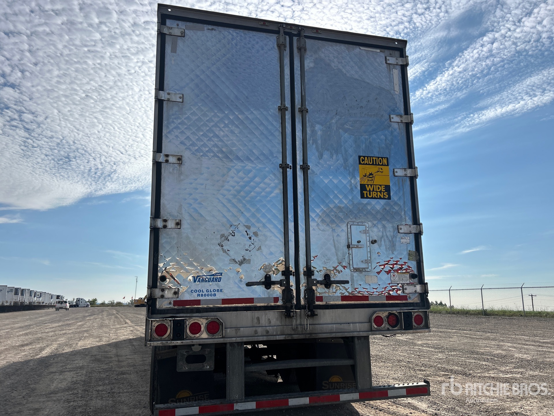 2011 Vanguard CR8000B