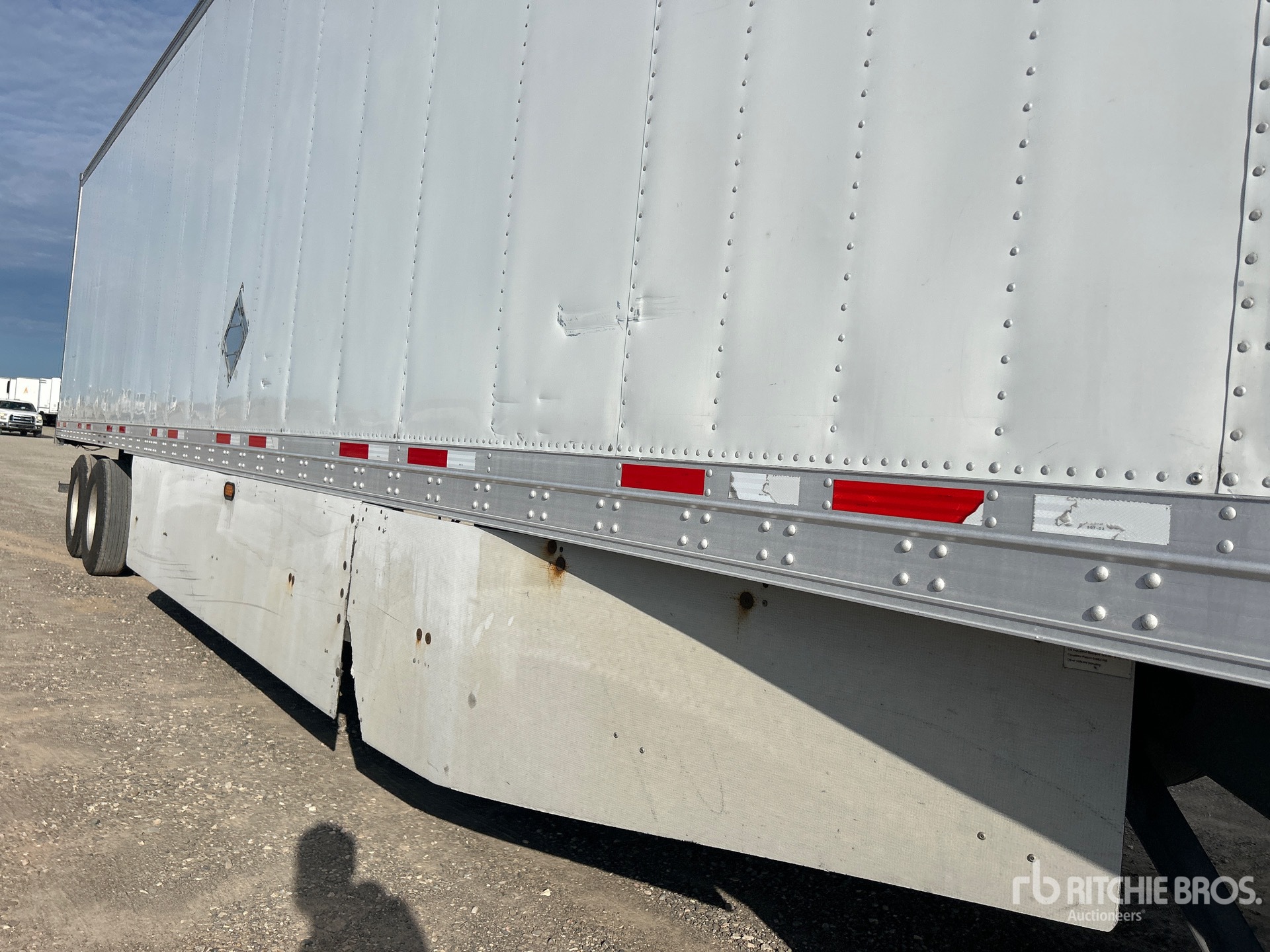 2011 Vanguard CR8000B