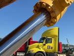 Hydraulics with Bucket Cylinder