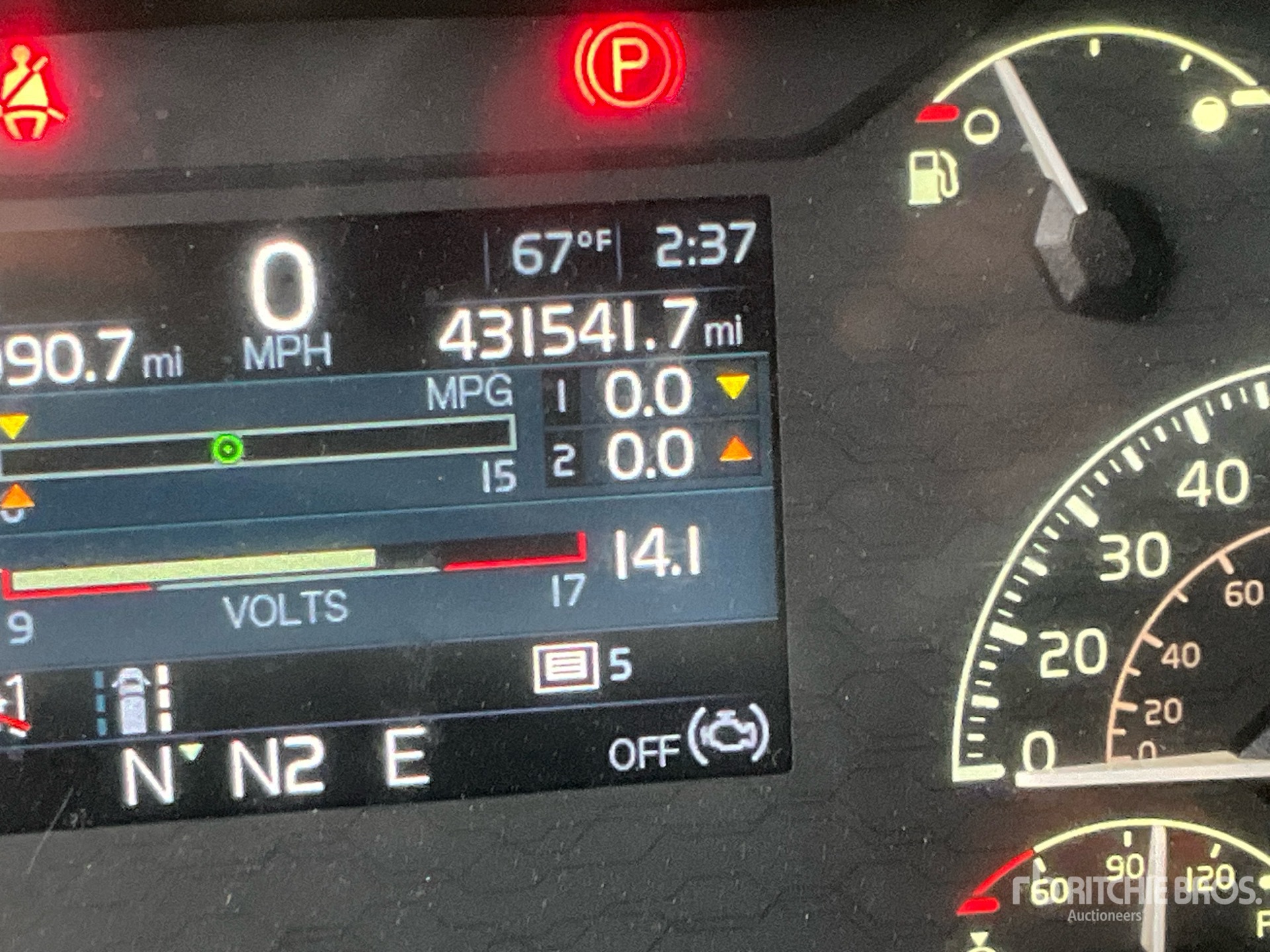 2019 Volvo VNL760