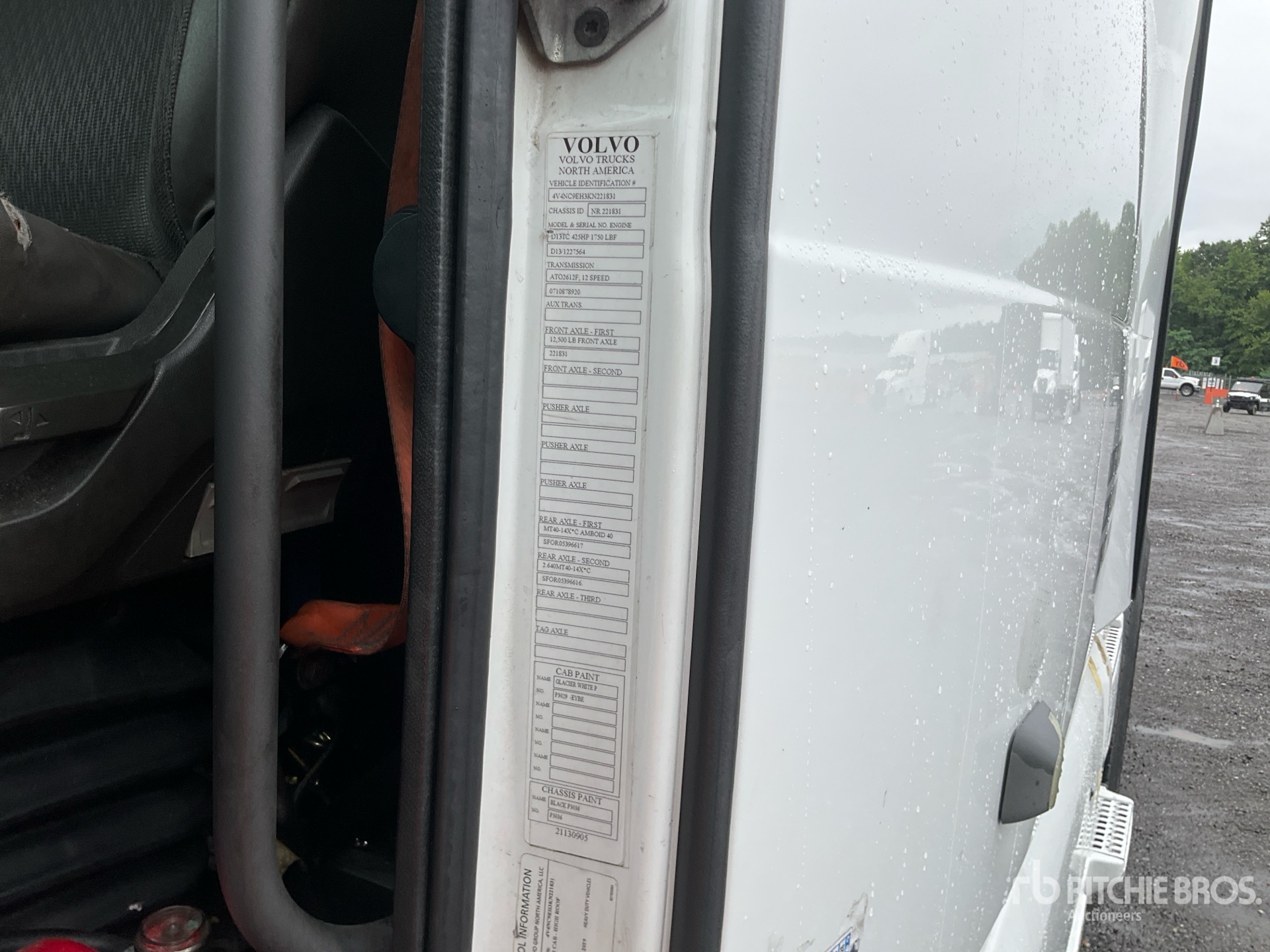 2019 Volvo VNL760