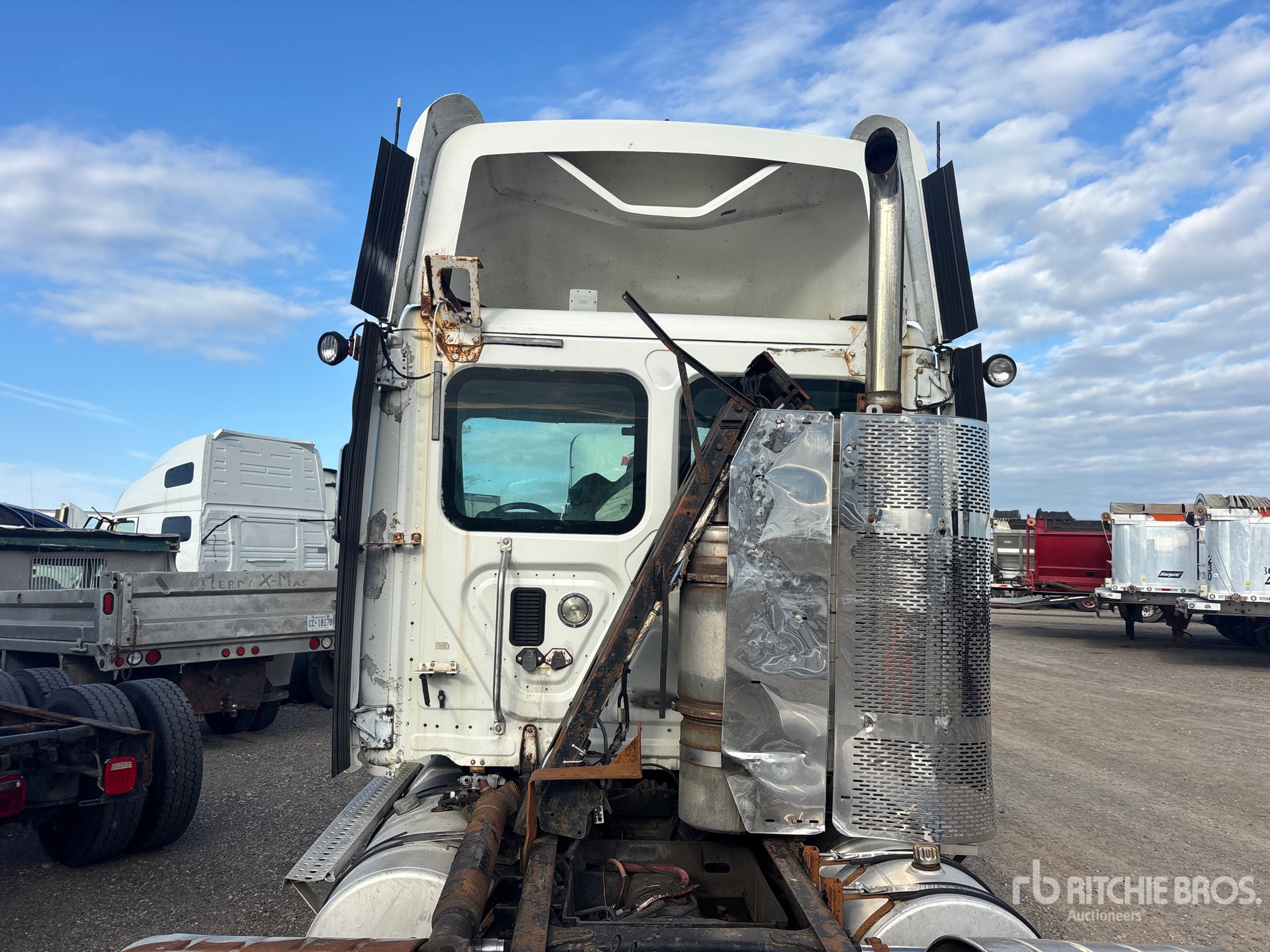 2011 Freightliner CASCADIA 125