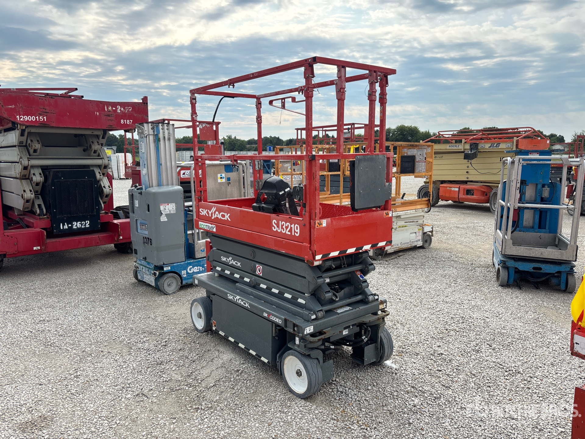 2022 Skyjack SJ3219