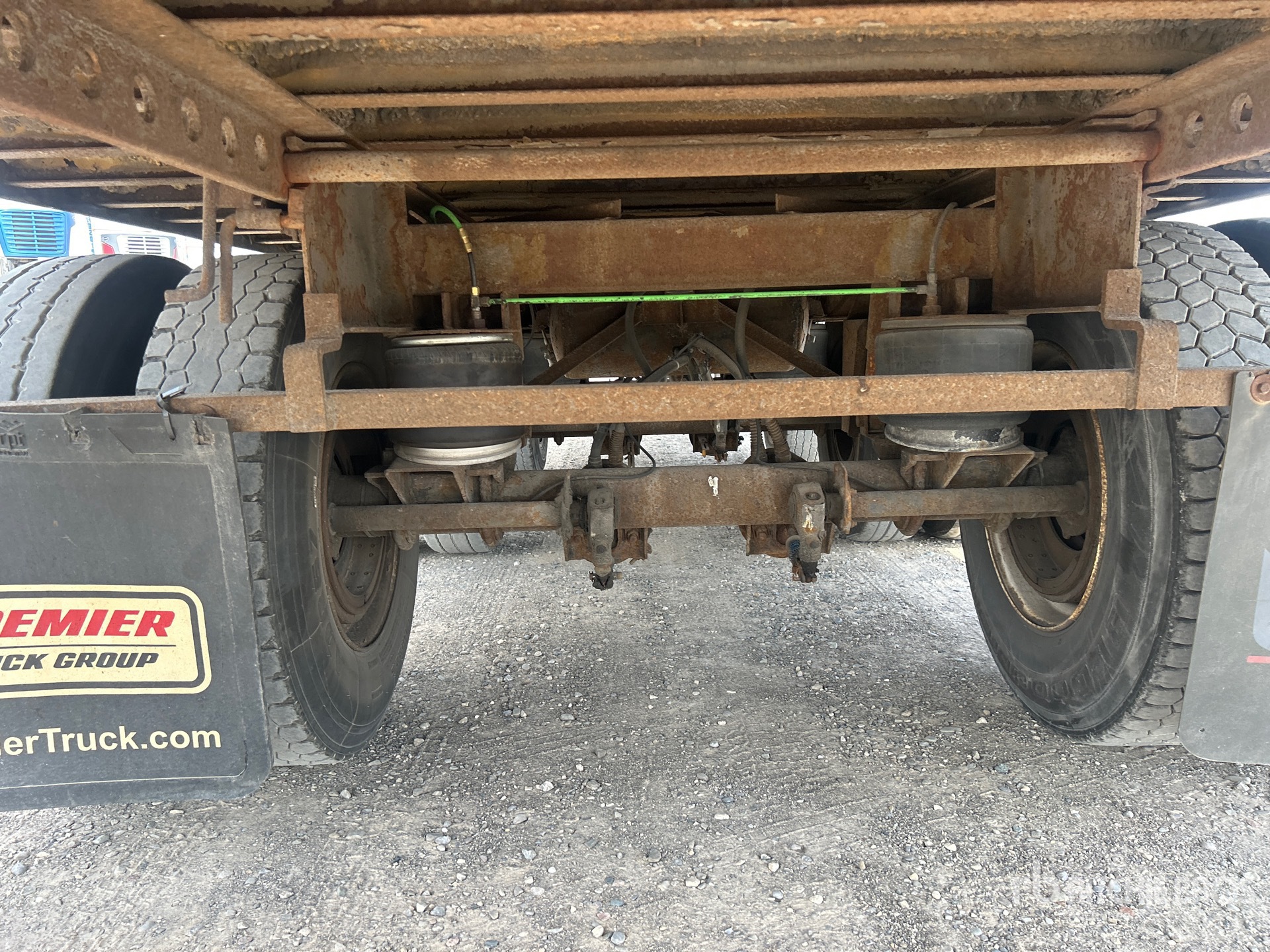 2006 Manac 53 FT X 102 IN TRI/A HEATED
