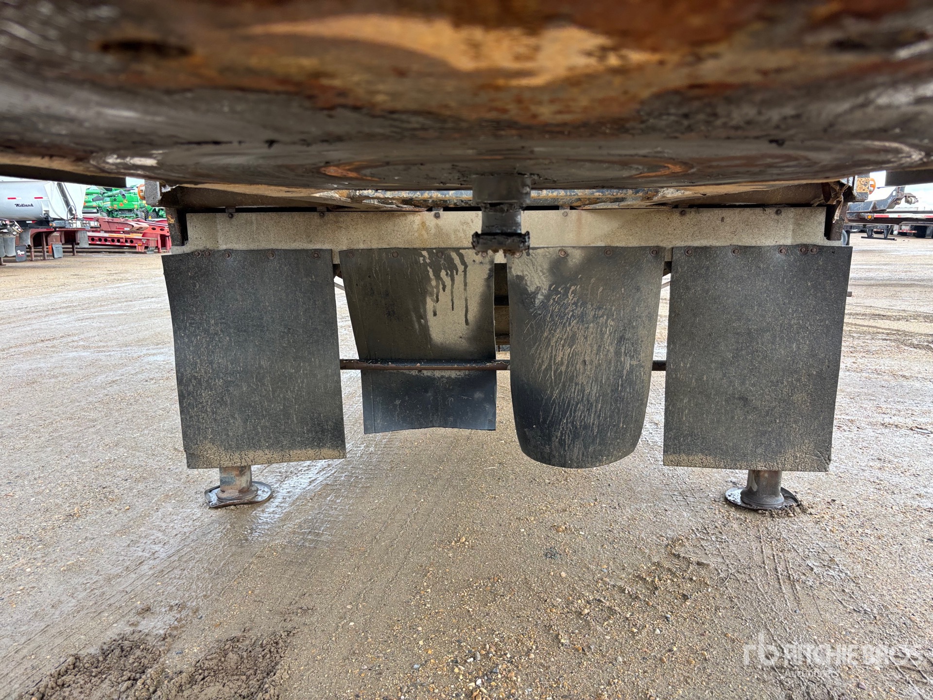 2010 Load King  28 FT SUPER B-TRAIN LEAD