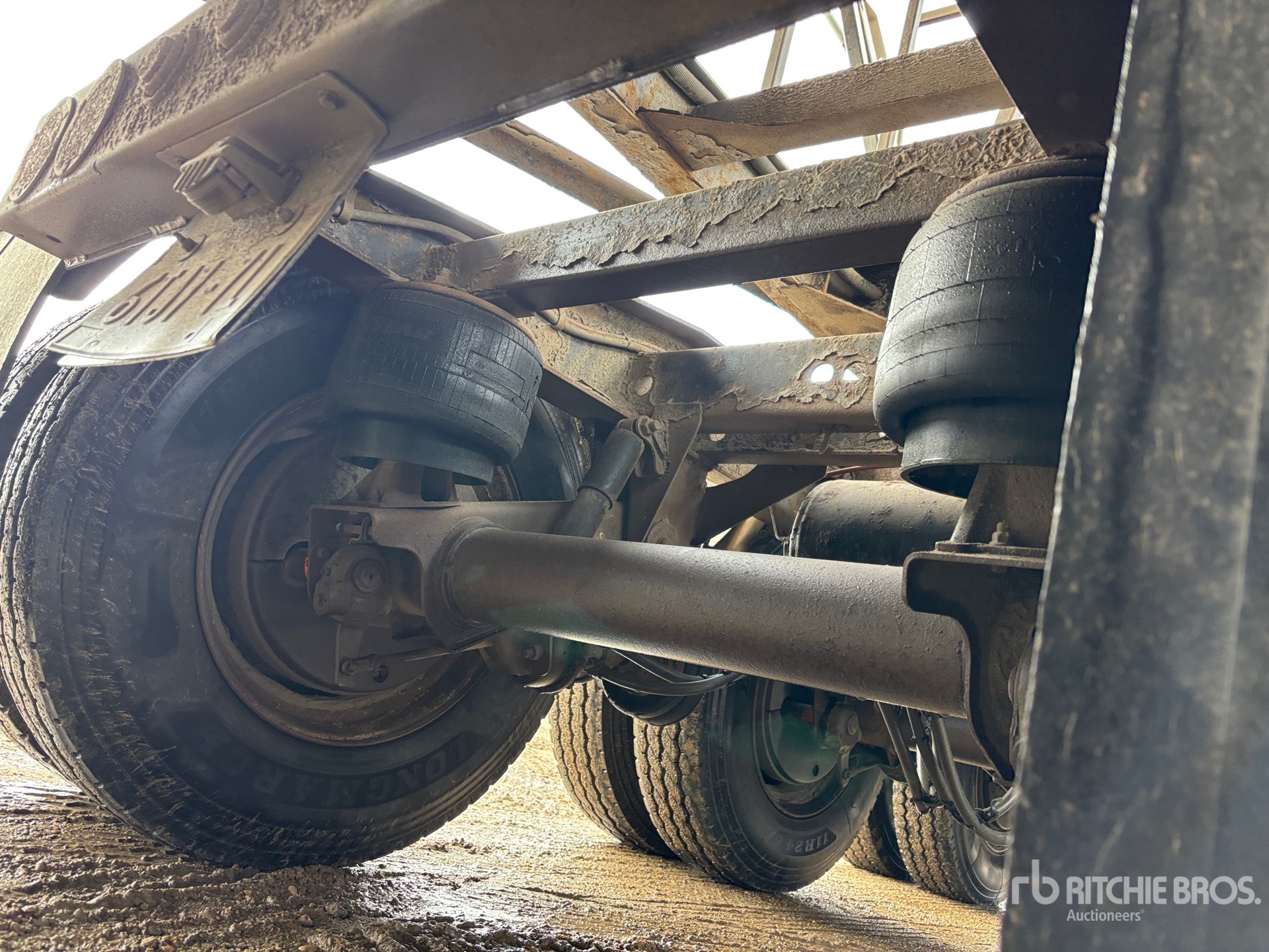 2010 Load King  28 FT SUPER B-TRAIN LEAD