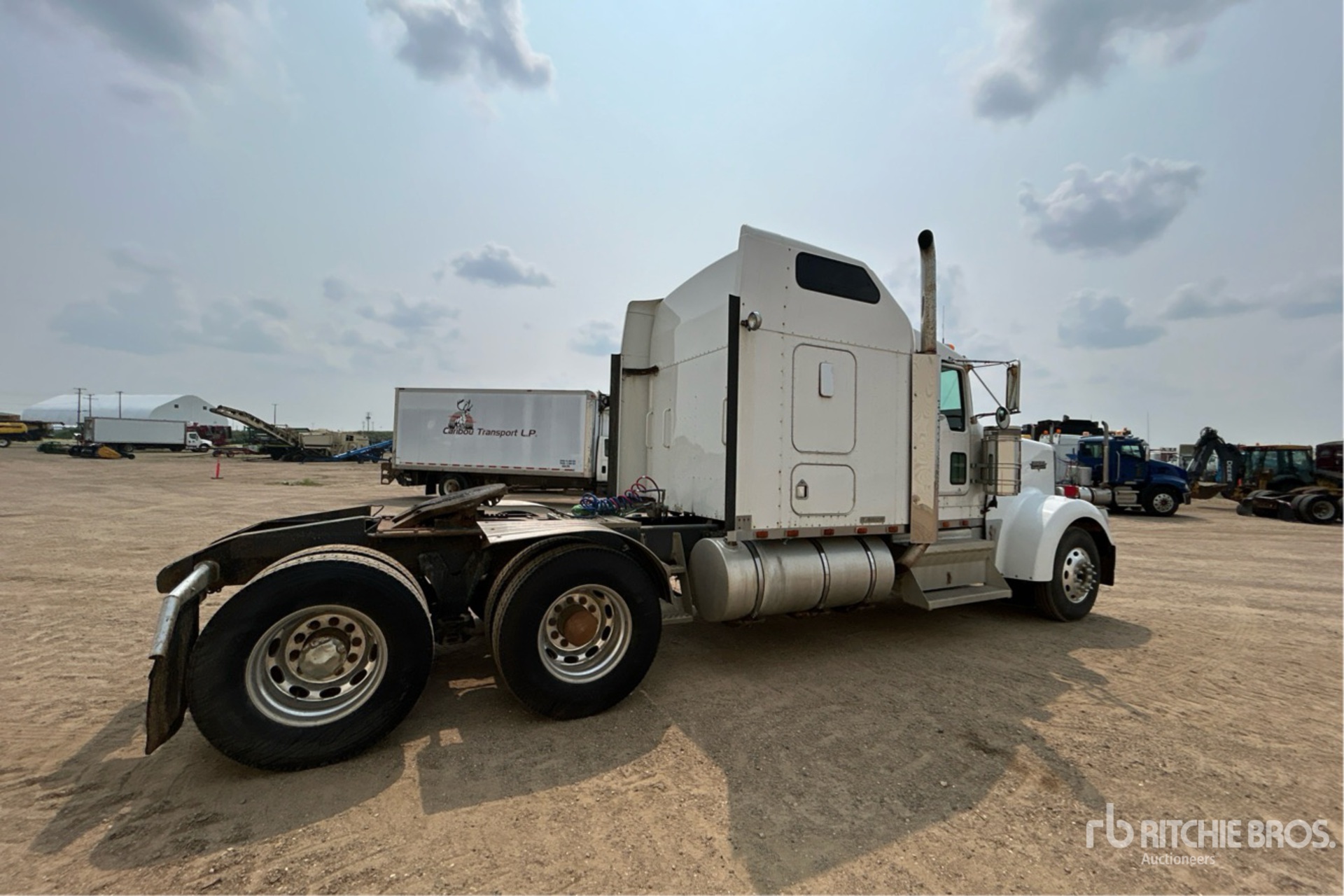 2000 Kenworth W900L