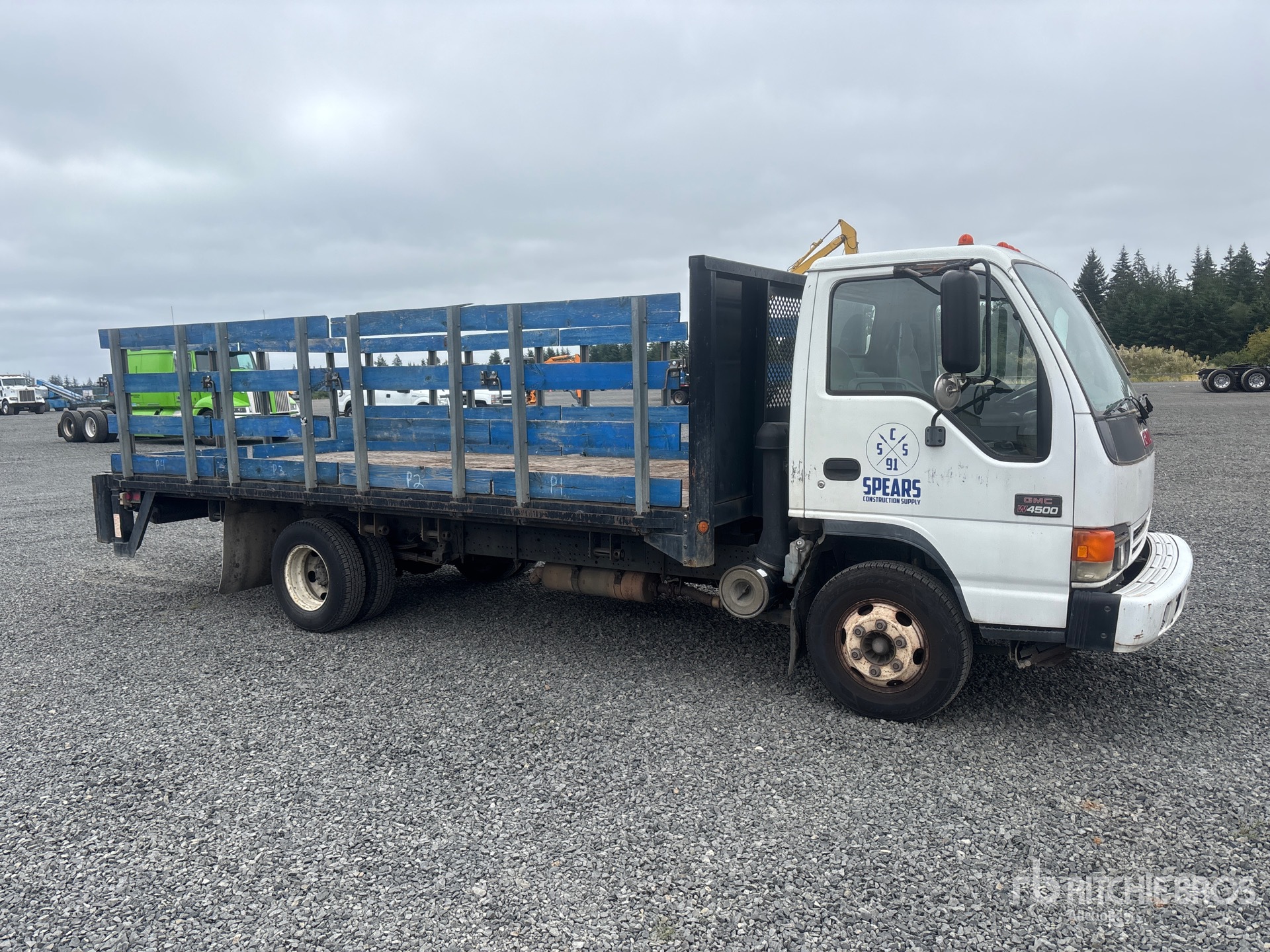2005 GMC W4500