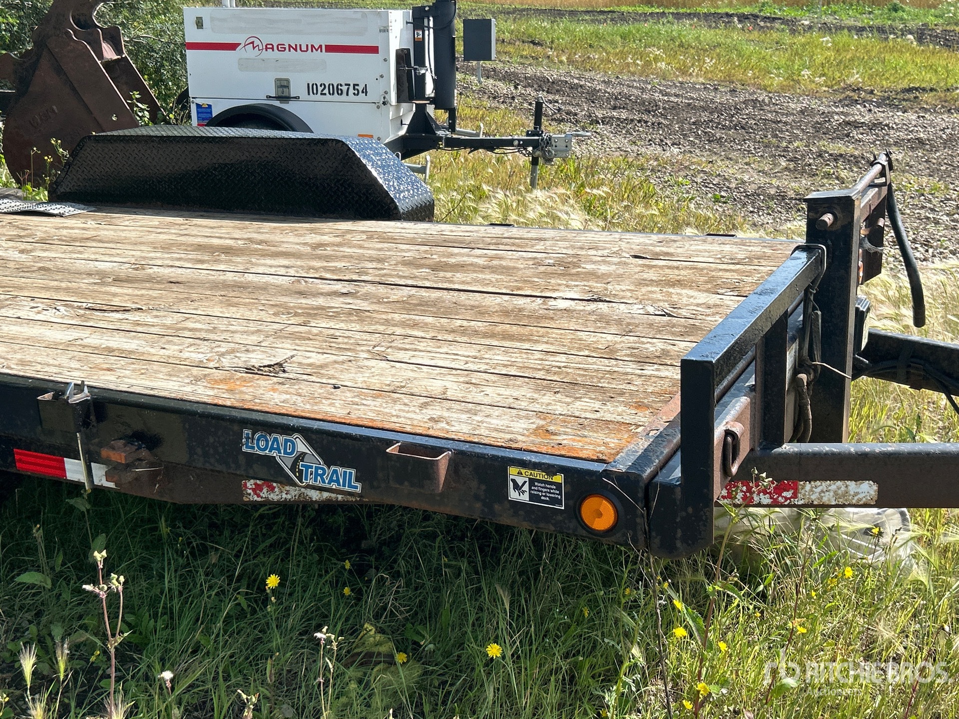 Load Trail 16 FT T/A