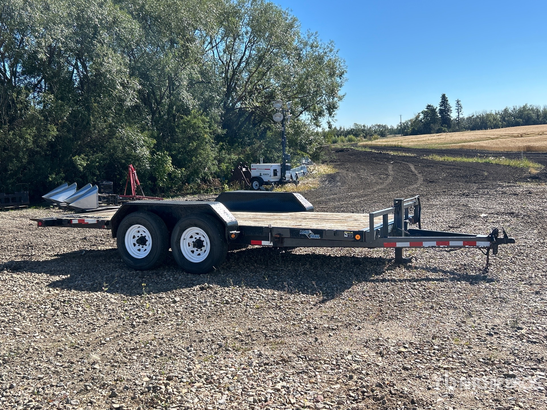 Load Trail 16 ft T/A