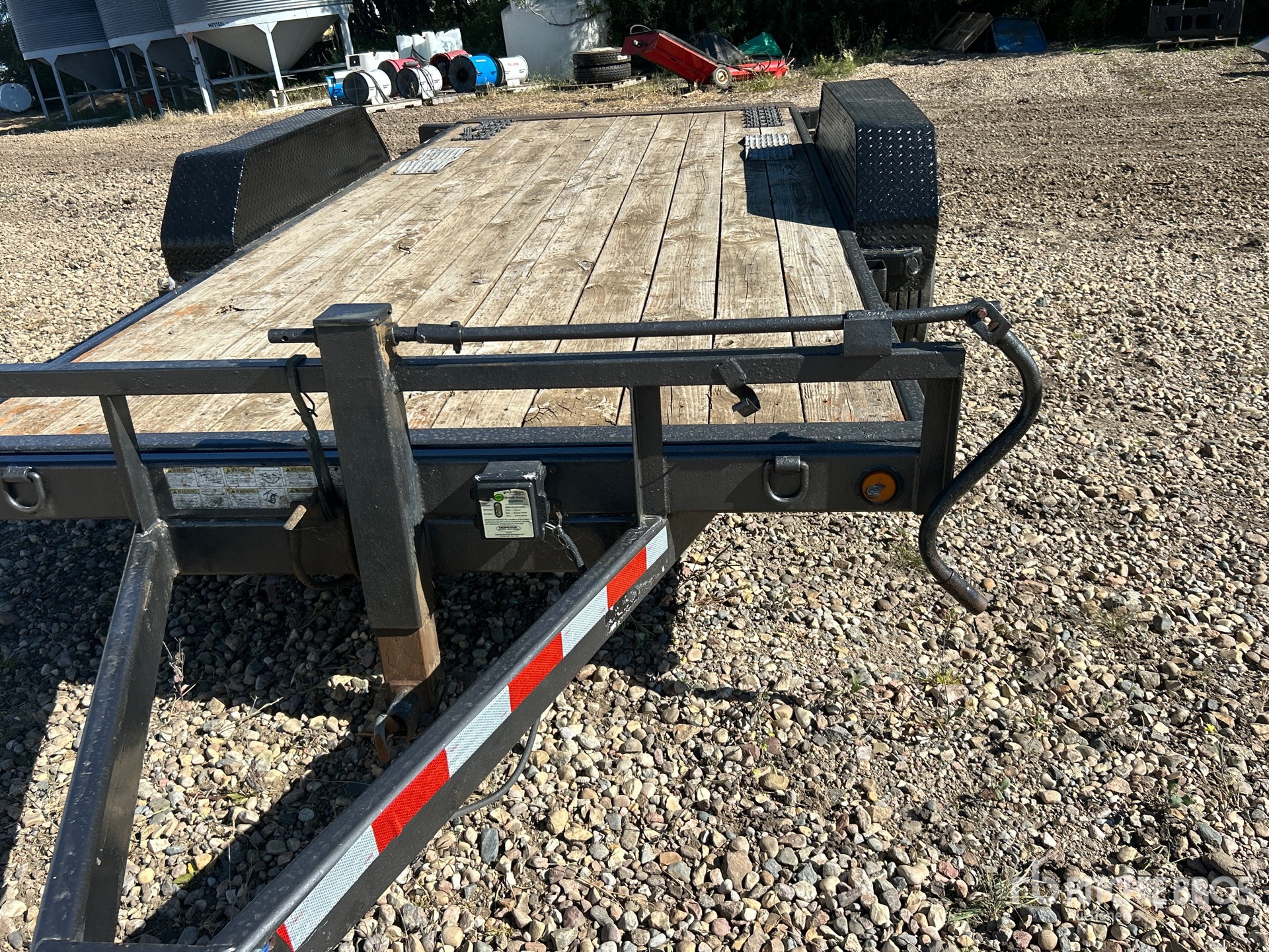 Load Trail 16 ft T/A