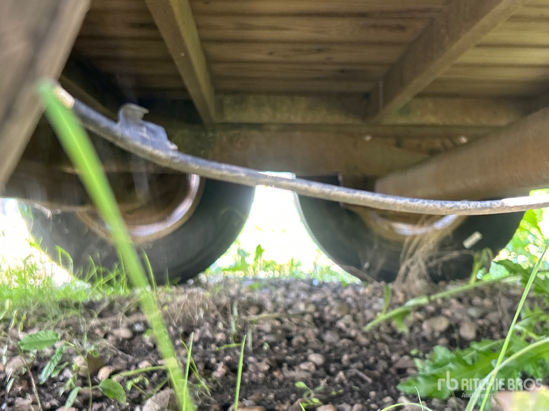 Load Trail 16 FT T/A