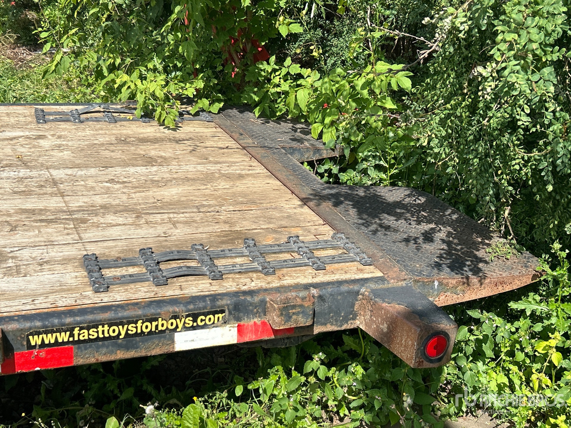 Load Trail 16 FT T/A
