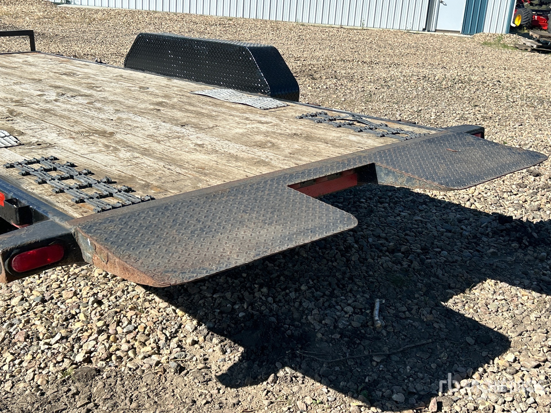 Load Trail 16 ft T/A