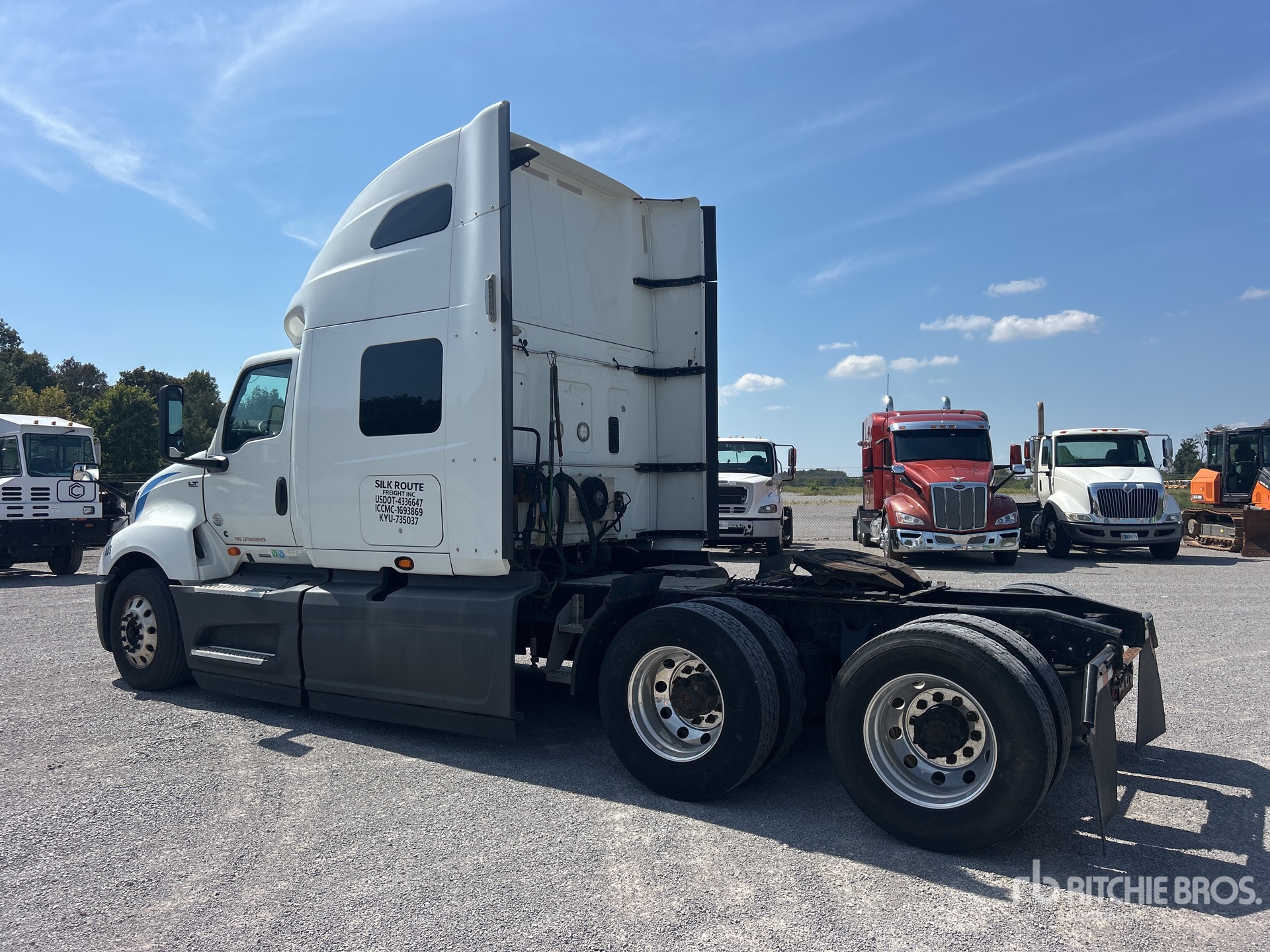 2020 International LT625