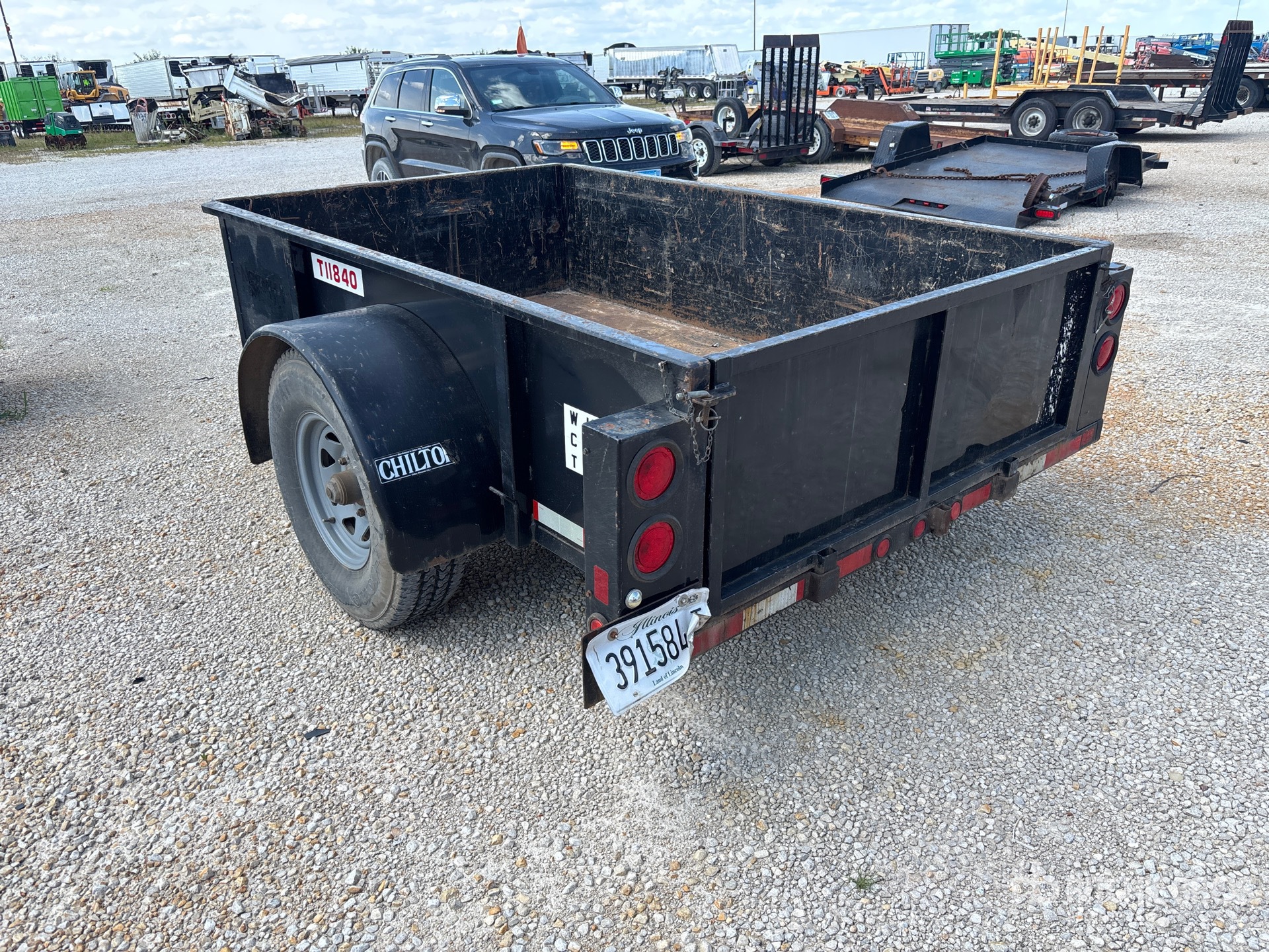 General Appearance with Picture, Left Rear Corner