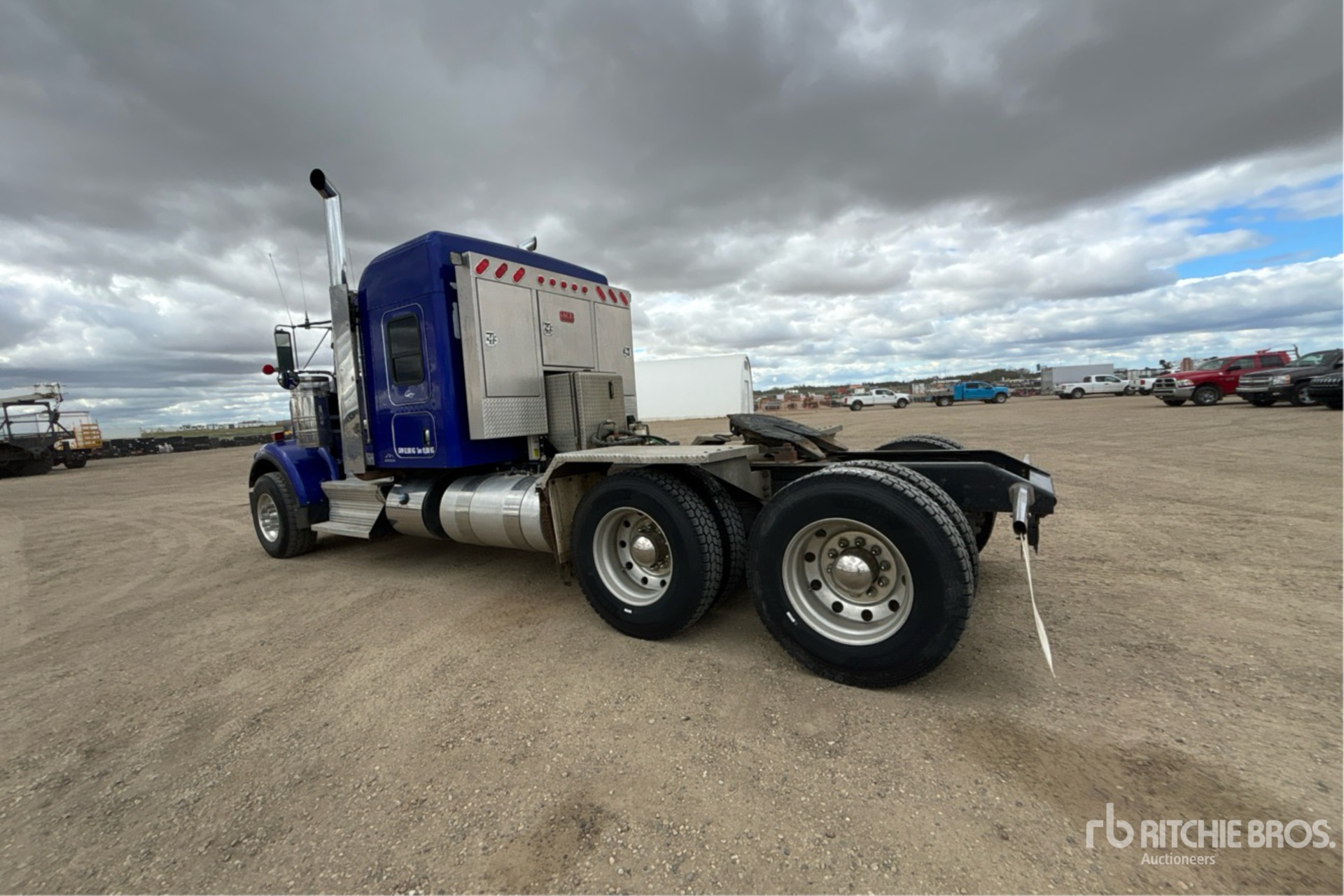 2021 Kenworth W900