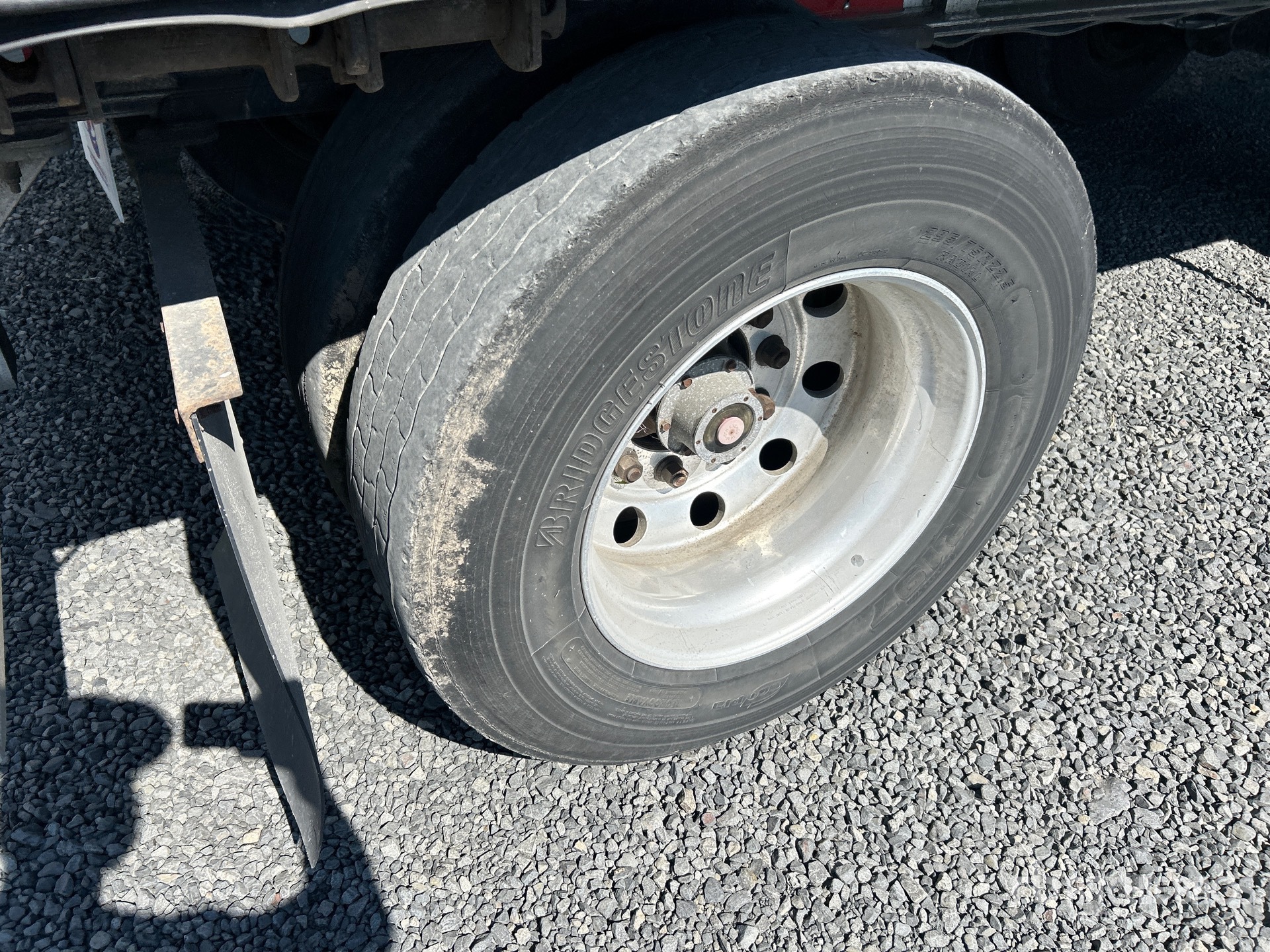 2013 Wilson 48 FT T/A SPREAD AXLE