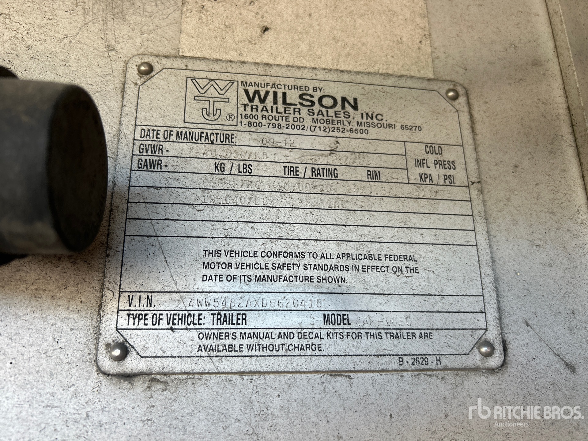 2013 Wilson 48 FT T/A SPREAD AXLE