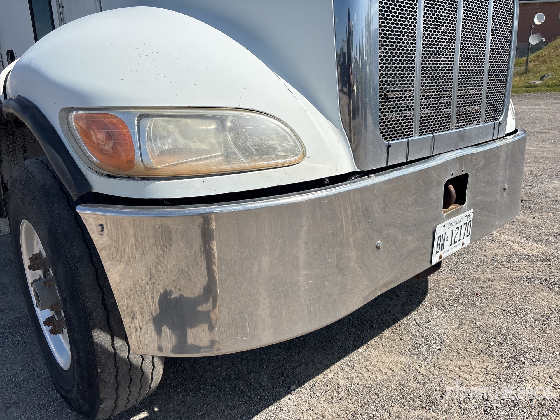 2006 Peterbilt 335