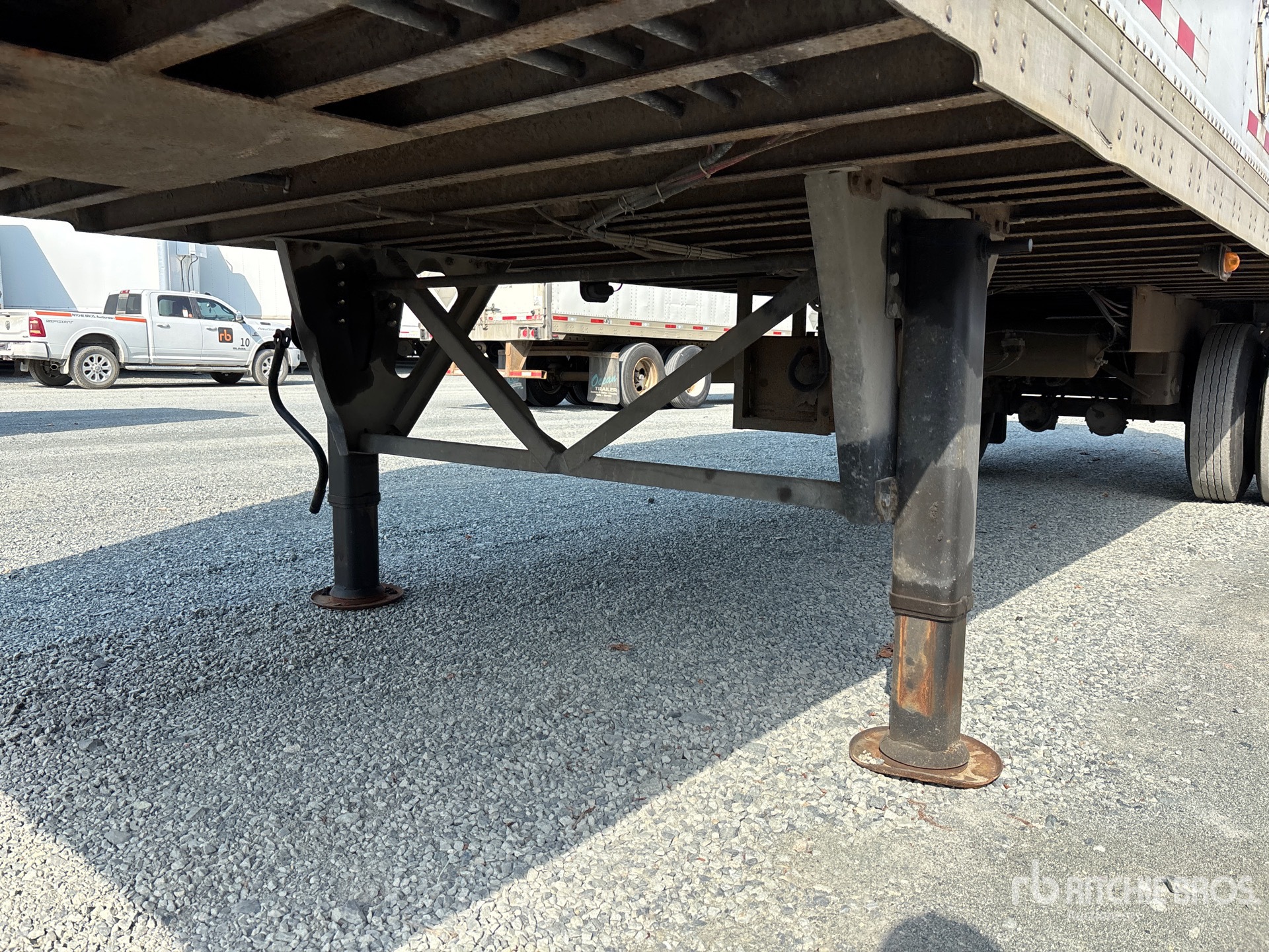 2007 Manac 28 FT X 102 IN S/A