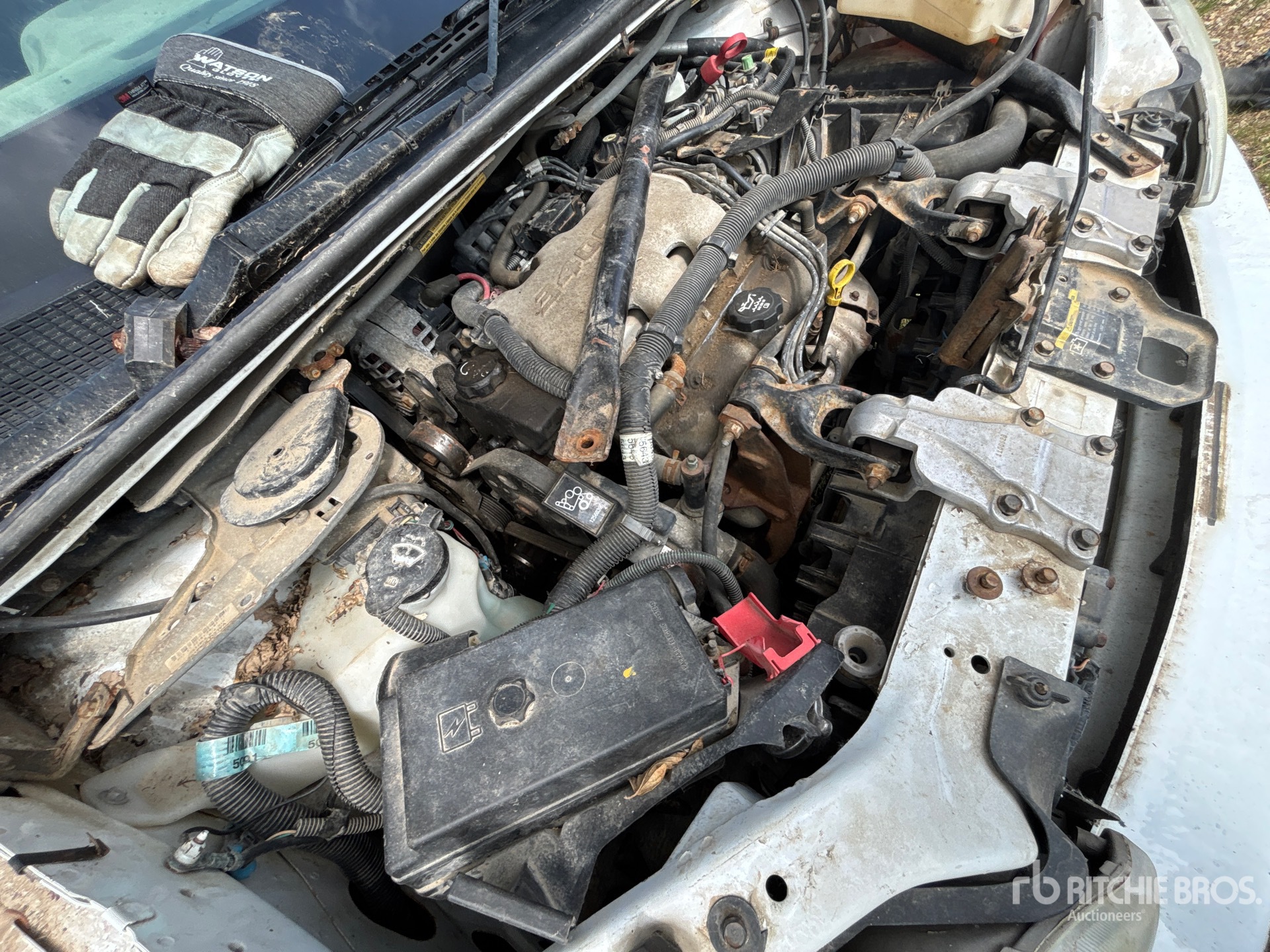 2003 GMC OLDS MOBILE SIL