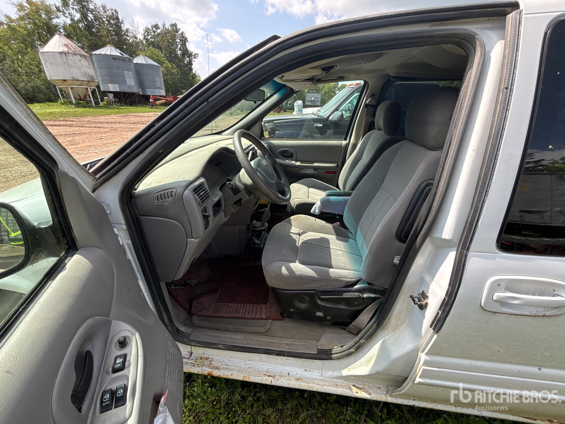 2003 GMC OLDS MOBILE SIL