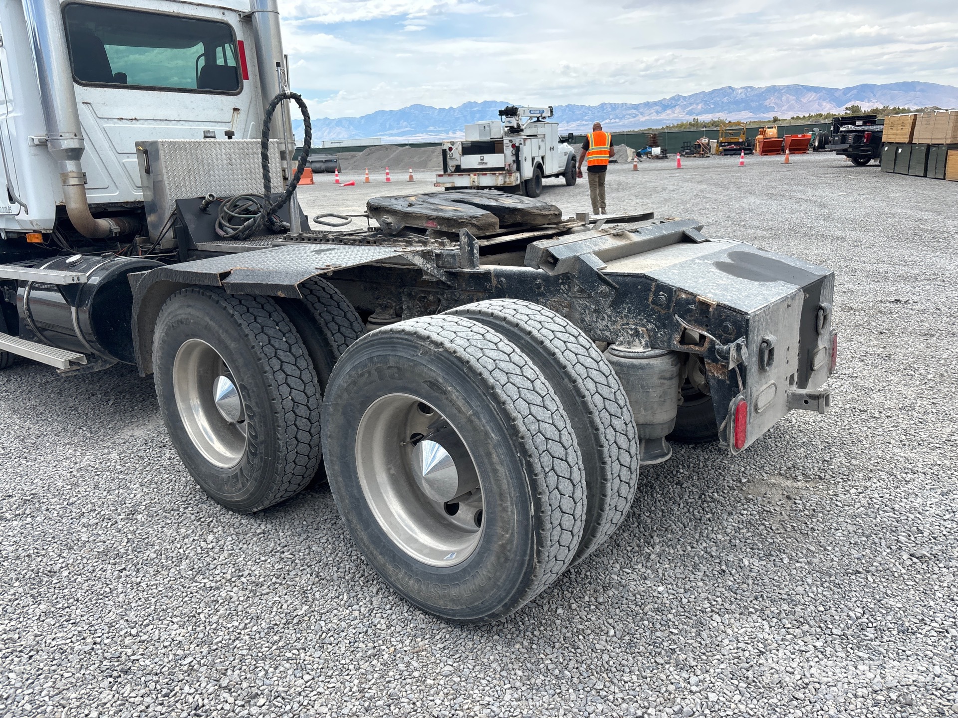 2004 Mack CX613