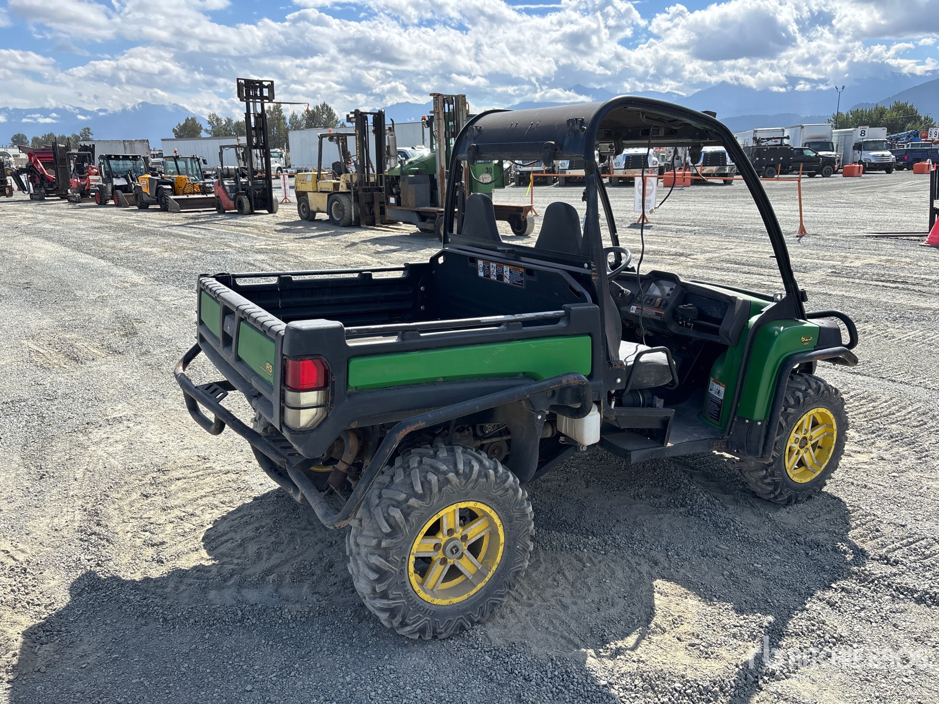 General Appearance with Picture, Right Rear Corner