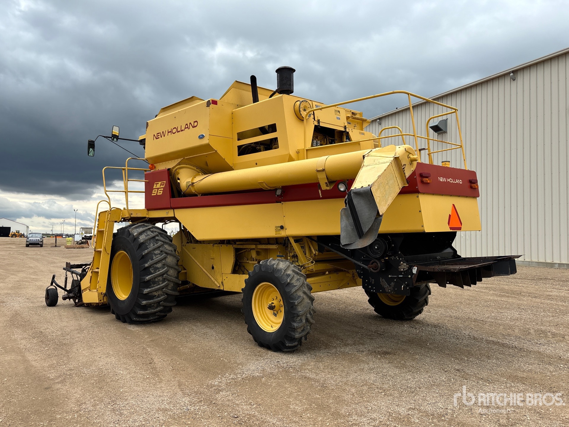 1990 New Holland TR96