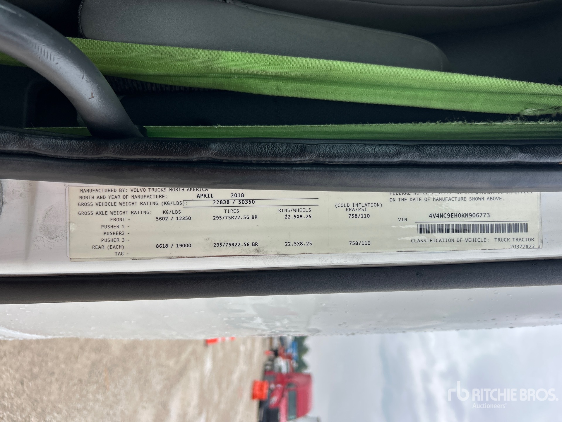 2019 Volvo VNL860
