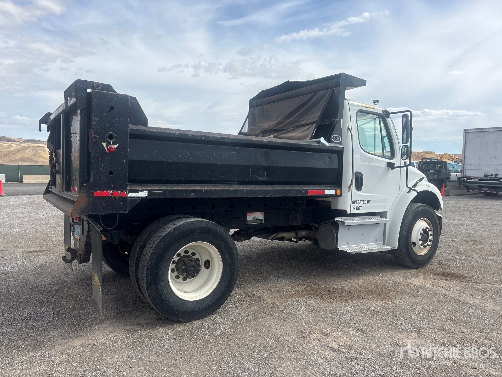 2018 Freightliner M2 102