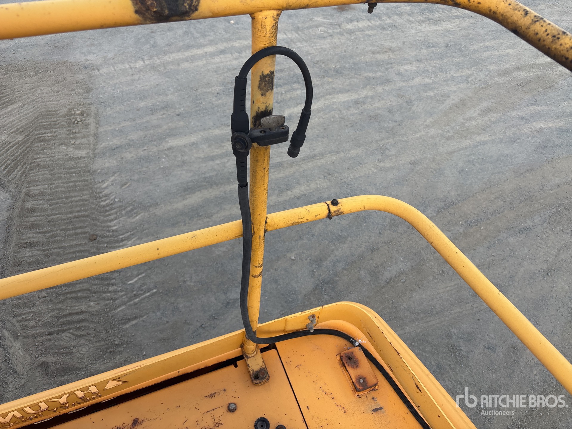 2018 Hyundai ROBEX 320-9