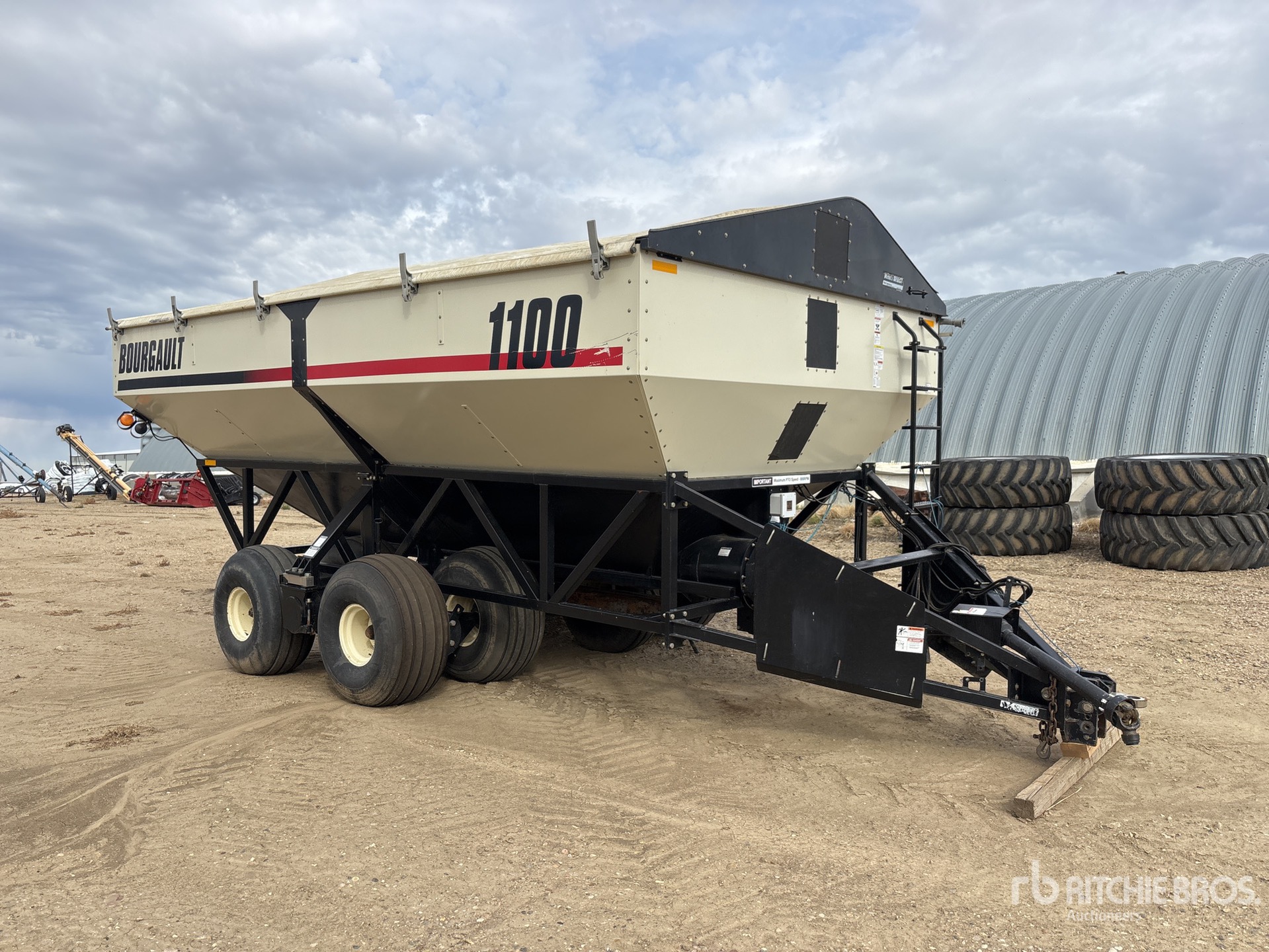 2006 Bourgault 1100