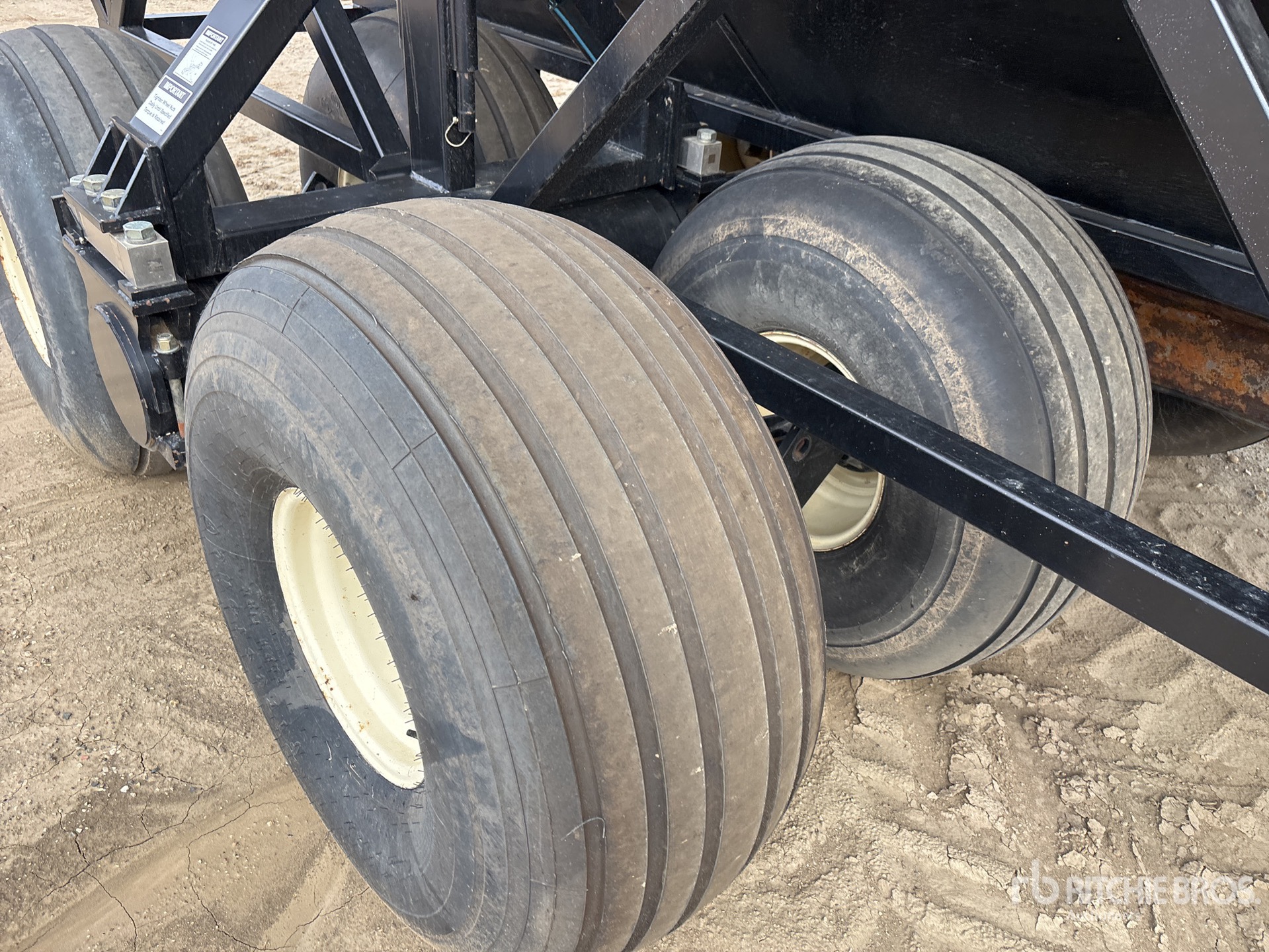 2006 Bourgault 1100