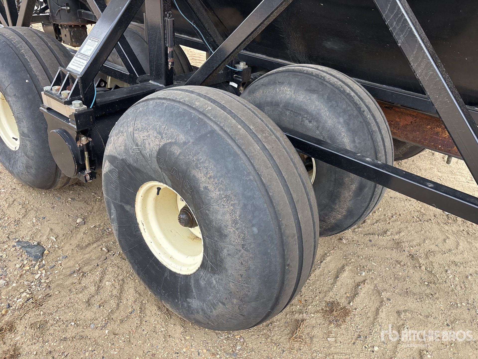 2006 Bourgault 1100