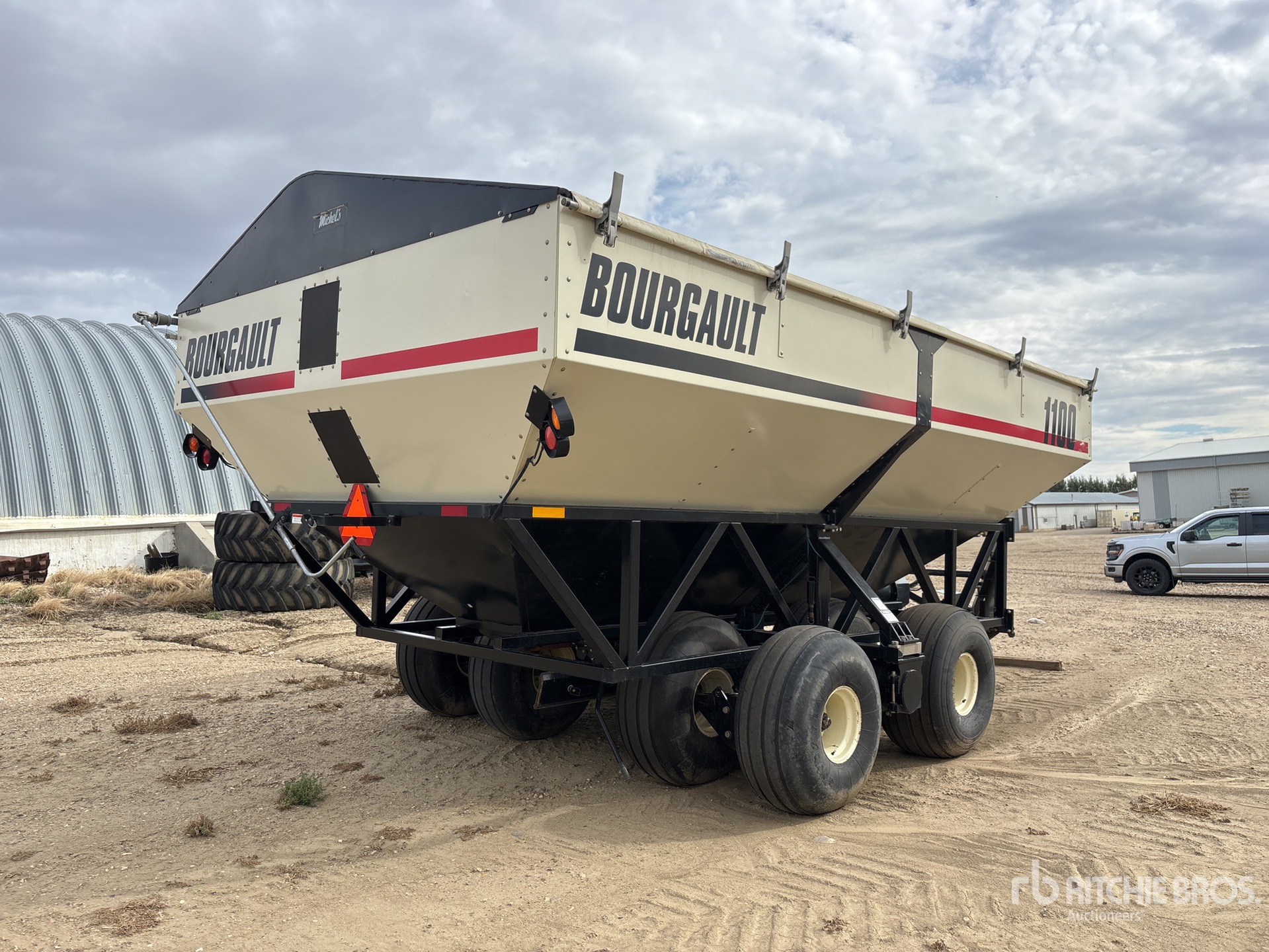 2006 Bourgault 1100
