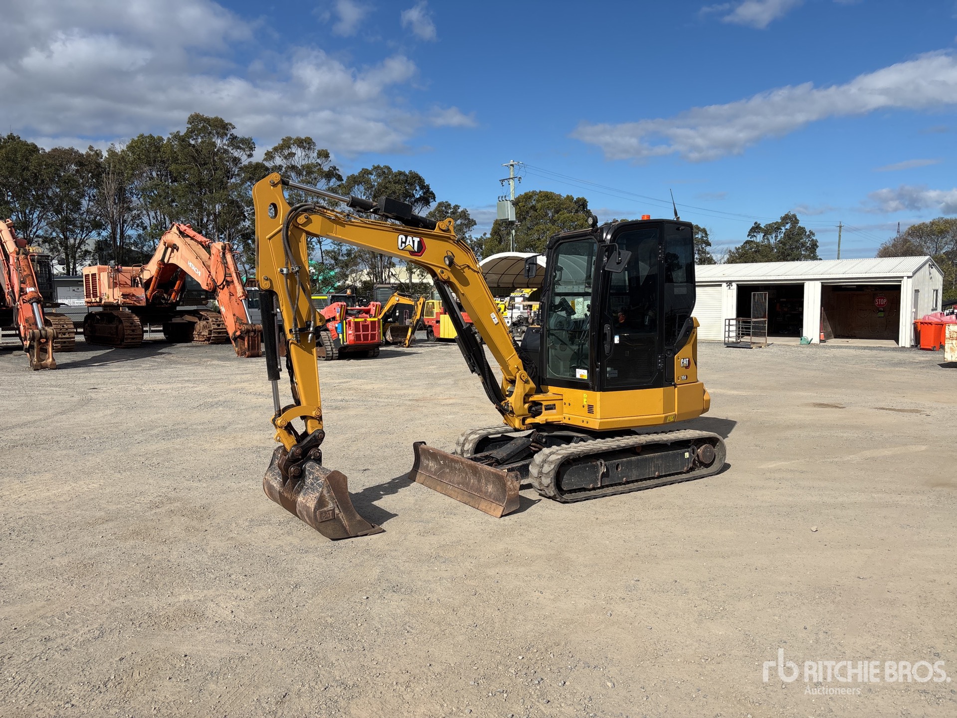 2022 Caterpillar 304