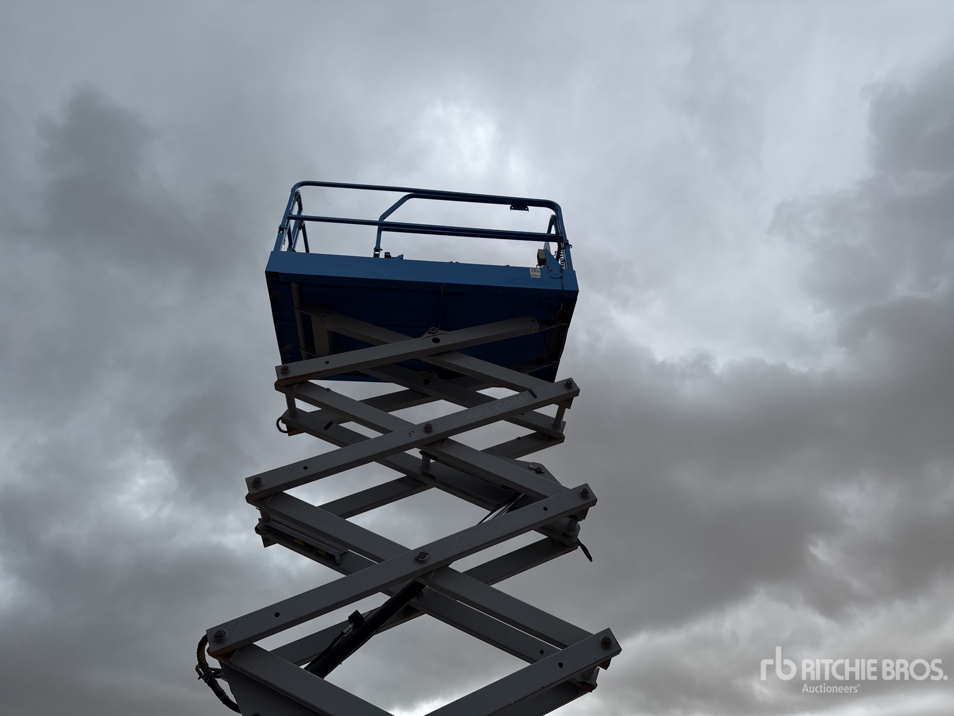 2014 Genie GS-4047