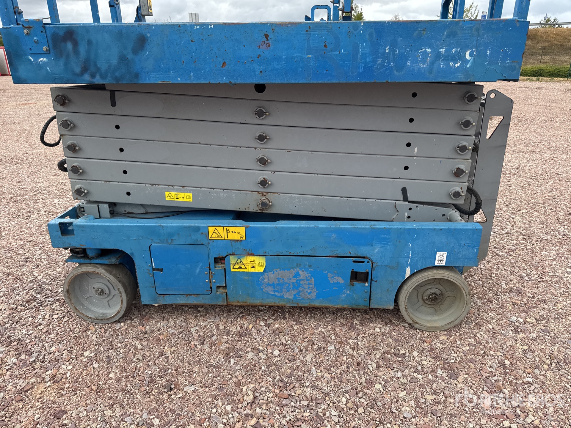2013 Genie GS-4047