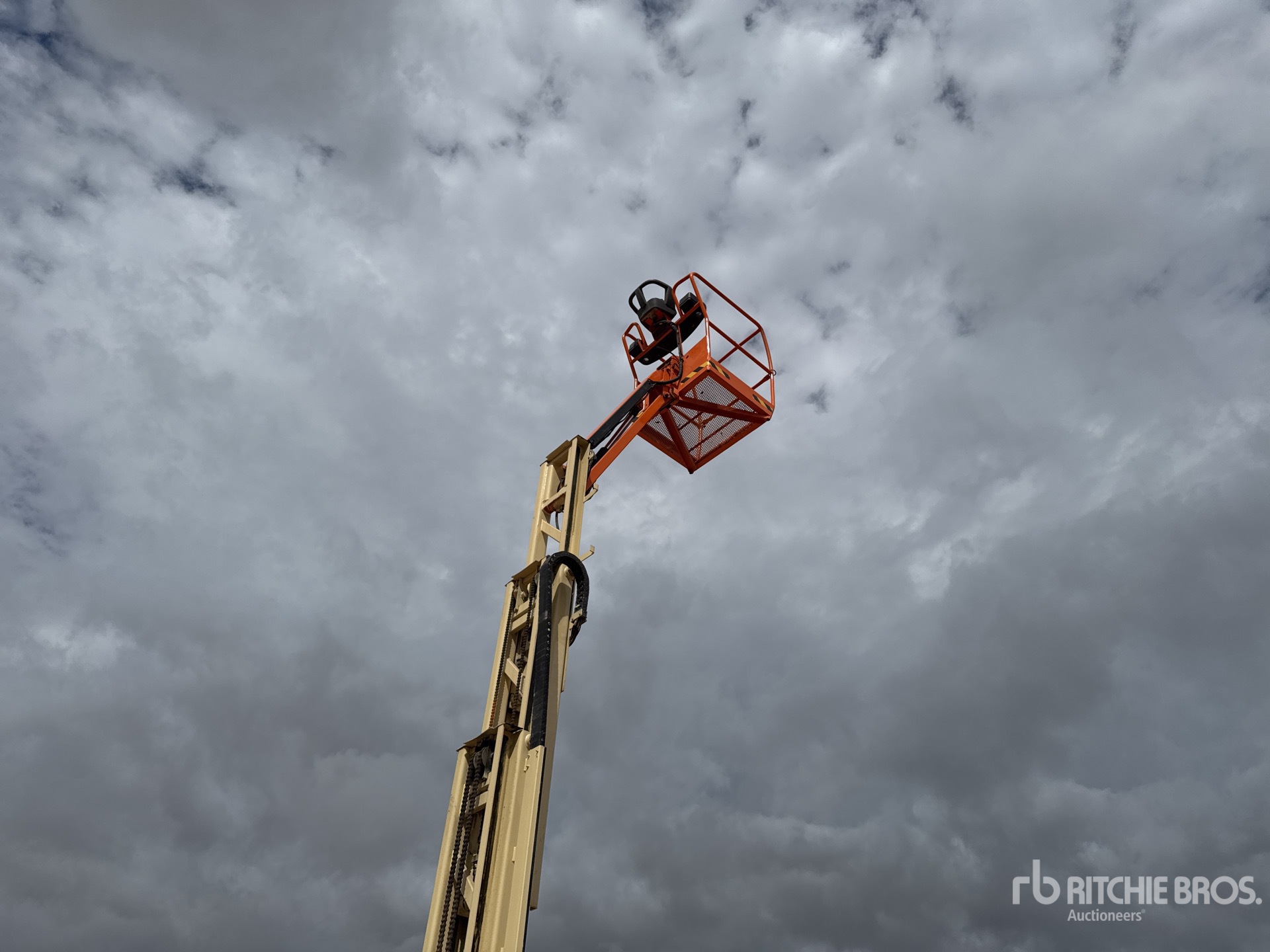 2012 JLG TOUCAN 10E