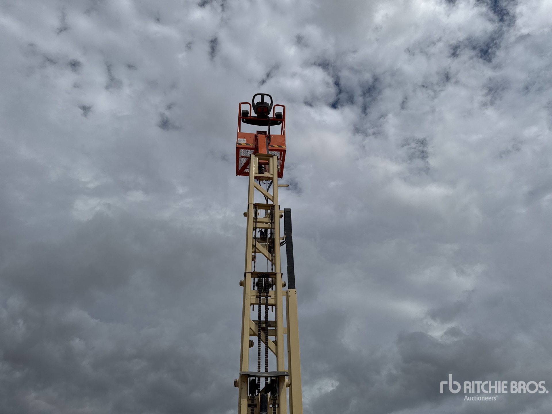 2012 JLG TOUCAN 10E