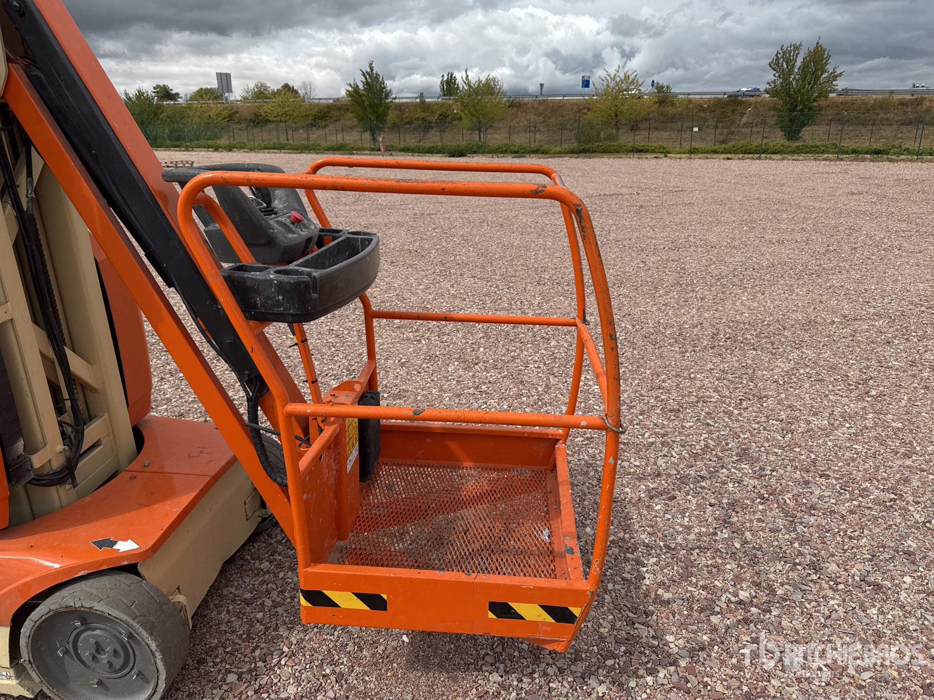 2012 JLG TOUCAN 10E